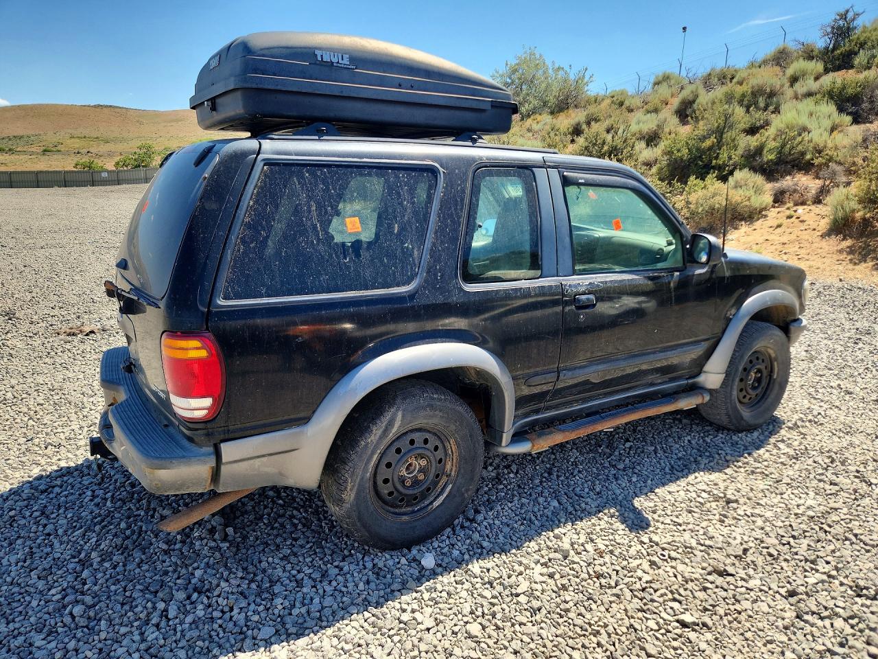 1998 Ford Explorer Black vin: 1FMYU24E6WUB28975