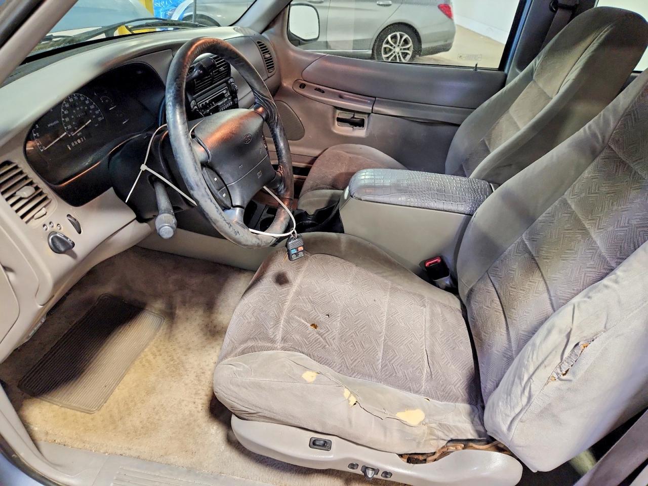 1998 Ford Explorer Синий vin: 1FMYU24E7WUD01399