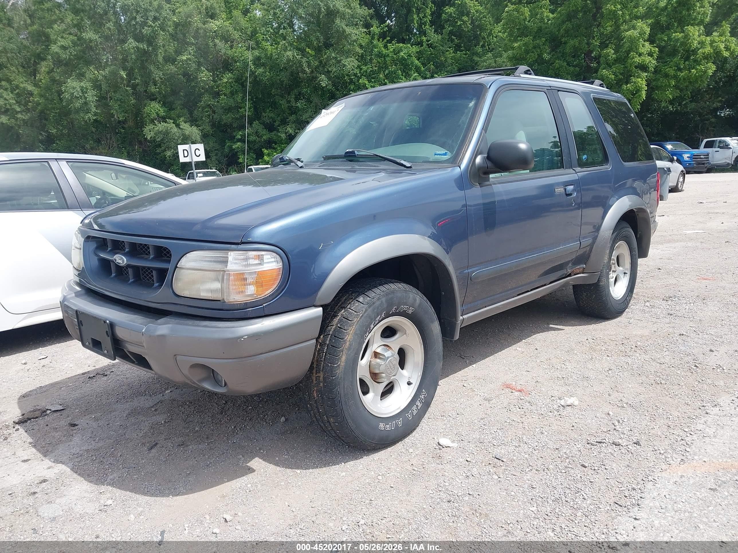 1999 Ford Explorer Sport Blue vin: 1FMYU24E9XUC29316