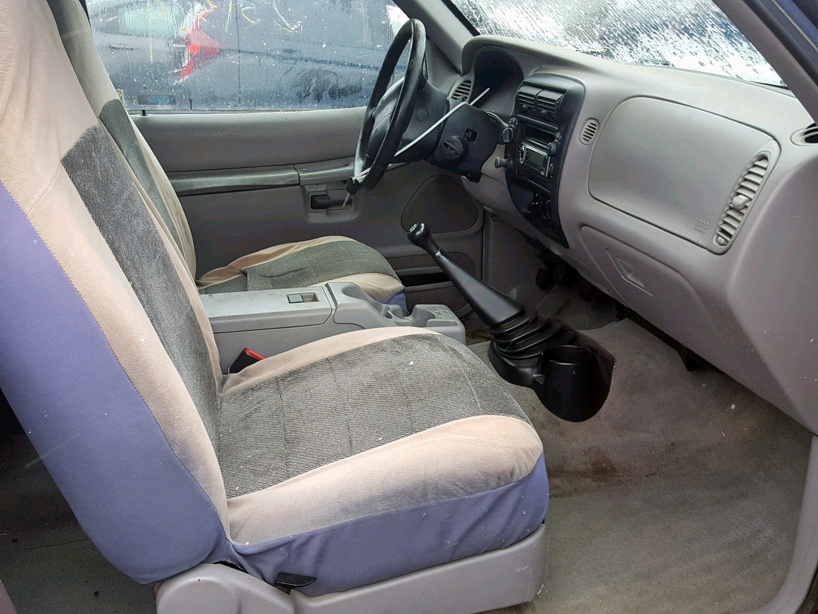 1998 Ford Explorer Blue vin: 1FMYU24X2WUC30484