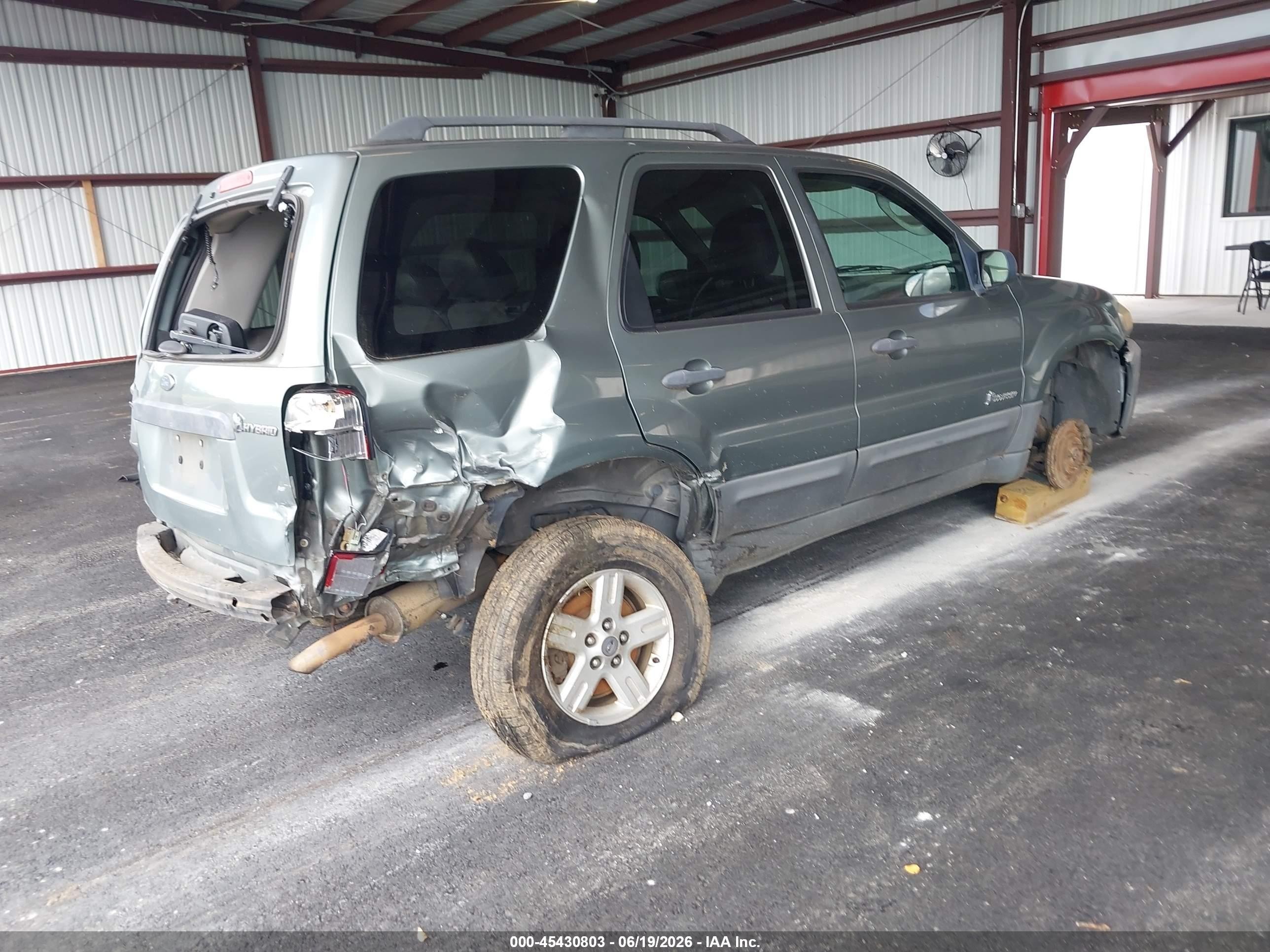 2007 Ford Escape Hybrid   Green vin: 1FMYU49H37KB26242