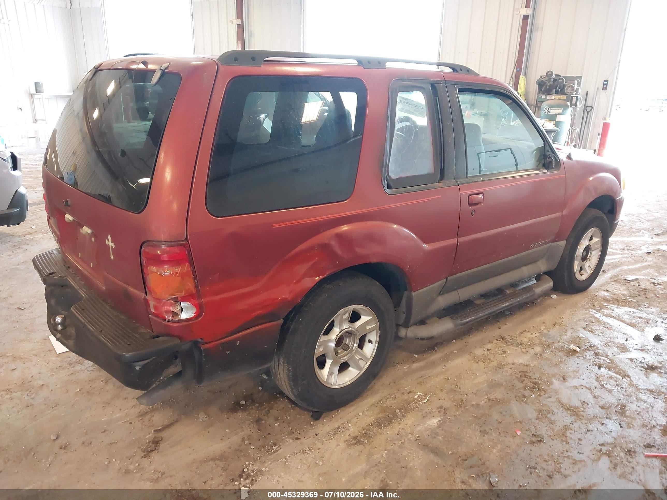 2002 Ford Explorer Sport   Red vin: 1FMYU60E22UD13502