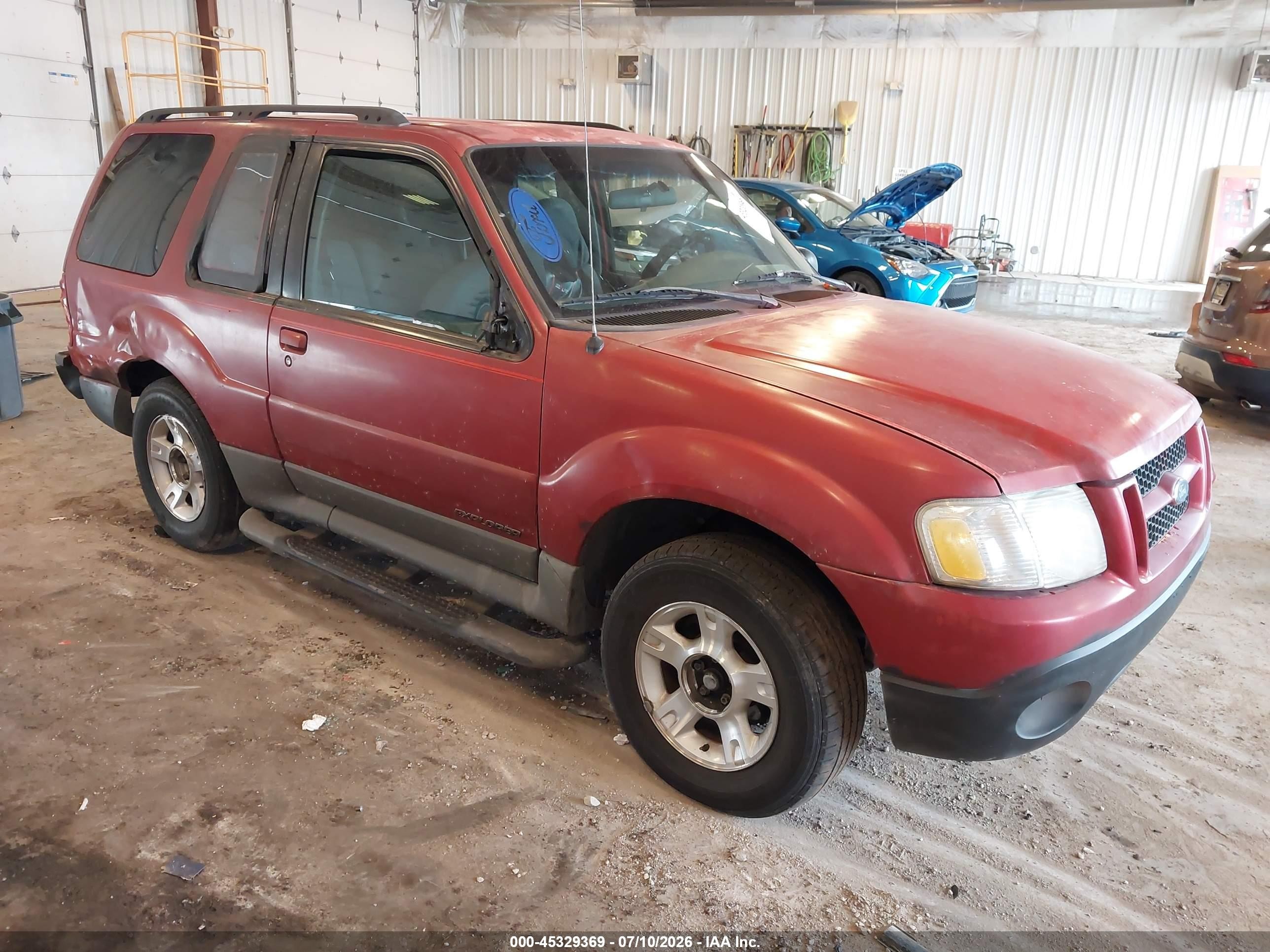 2002 Ford Explorer Sport   Red vin: 1FMYU60E22UD13502