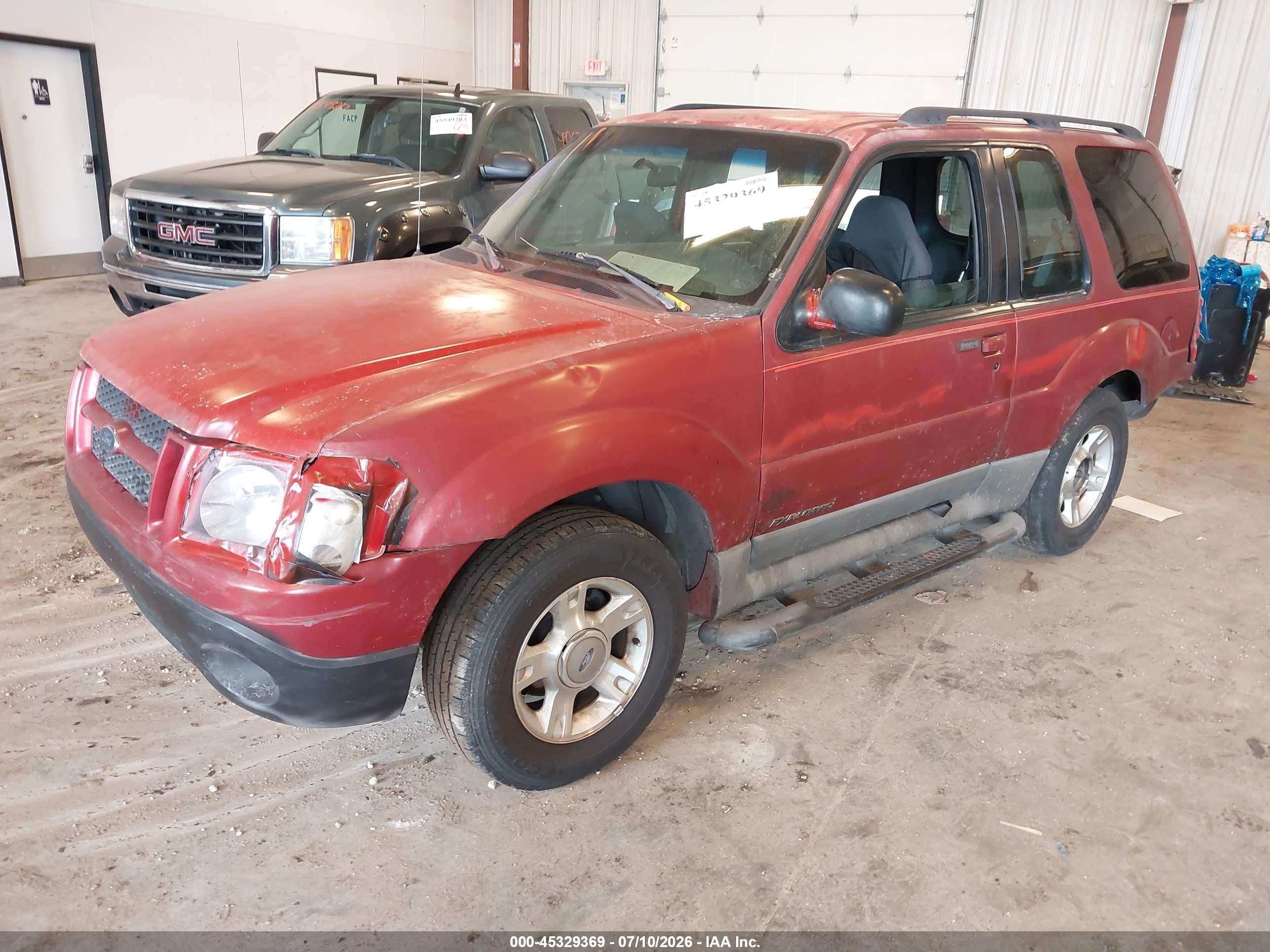 2002 Ford Explorer Sport   Red vin: 1FMYU60E22UD13502