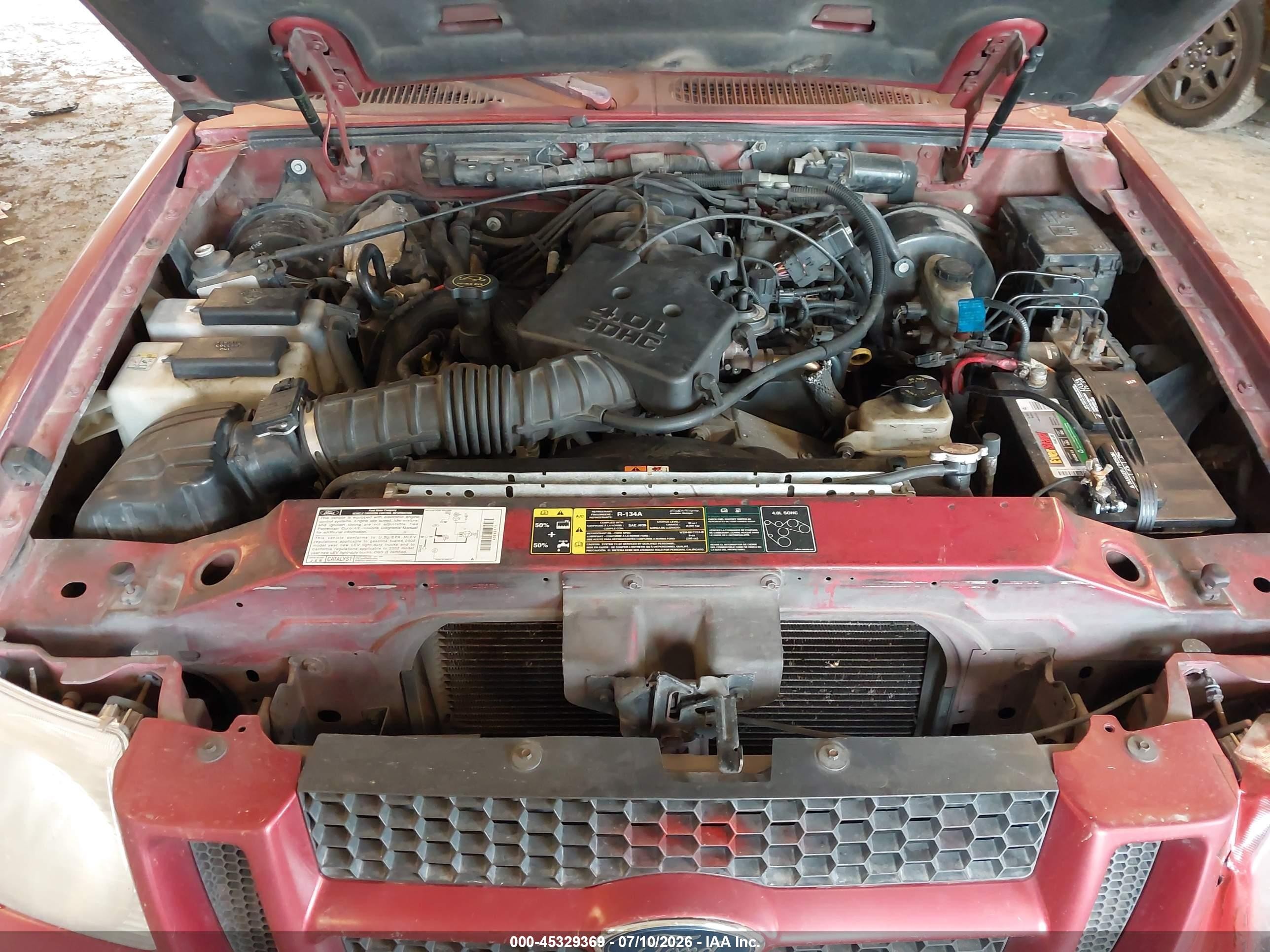 2002 Ford Explorer Sport   Red vin: 1FMYU60E22UD13502