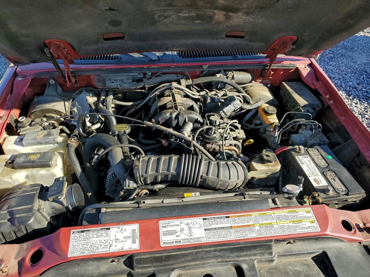 2001 Ford Explorer Sport Красный vin: 1FMYU60E71UB97194