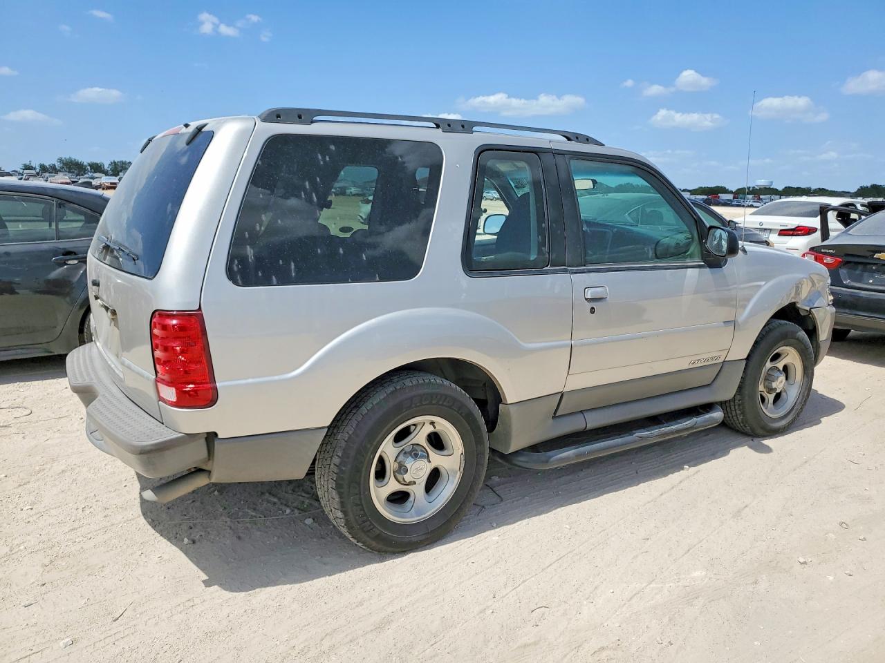 2002 Ford Explorer Sport Silver vin: 1FMYU60E72UD38380