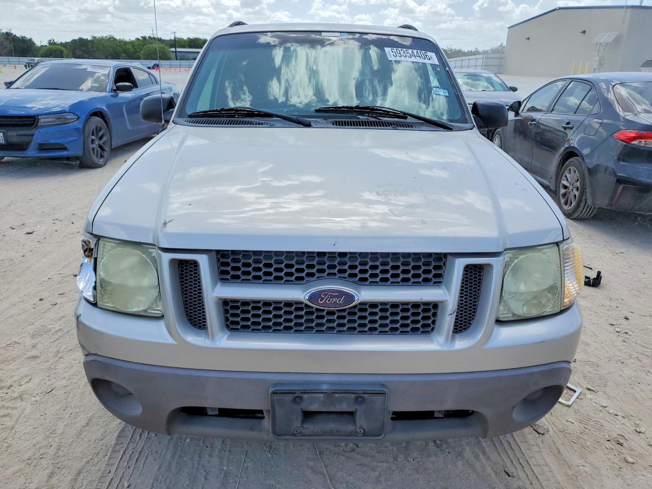 2002 Ford Explorer Sport Silver vin: 1FMYU60E72UD38380