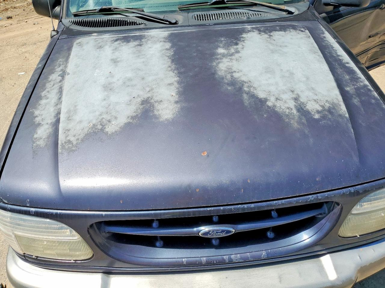 2000 Ford Explorer Sport Charcoal vin: 1FMYU60EXYUA98640