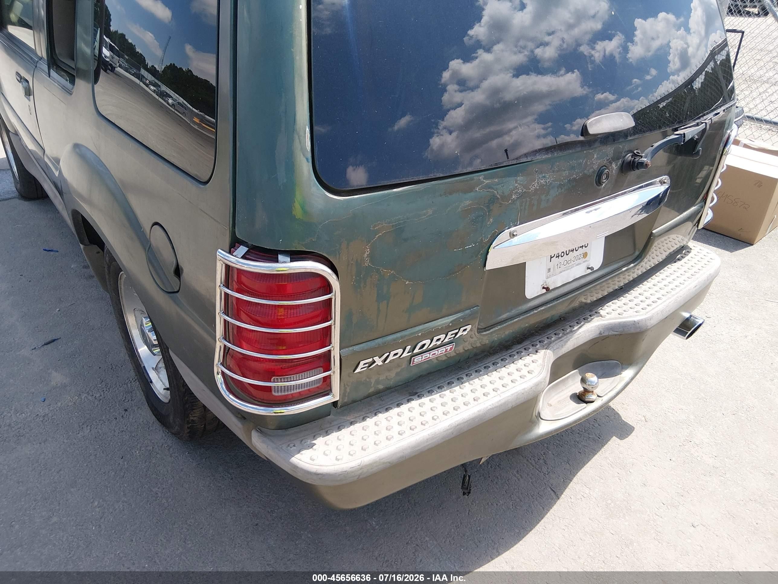 2002 Ford Explorer Sport   Green vin: 1FMYU70E52UB96097