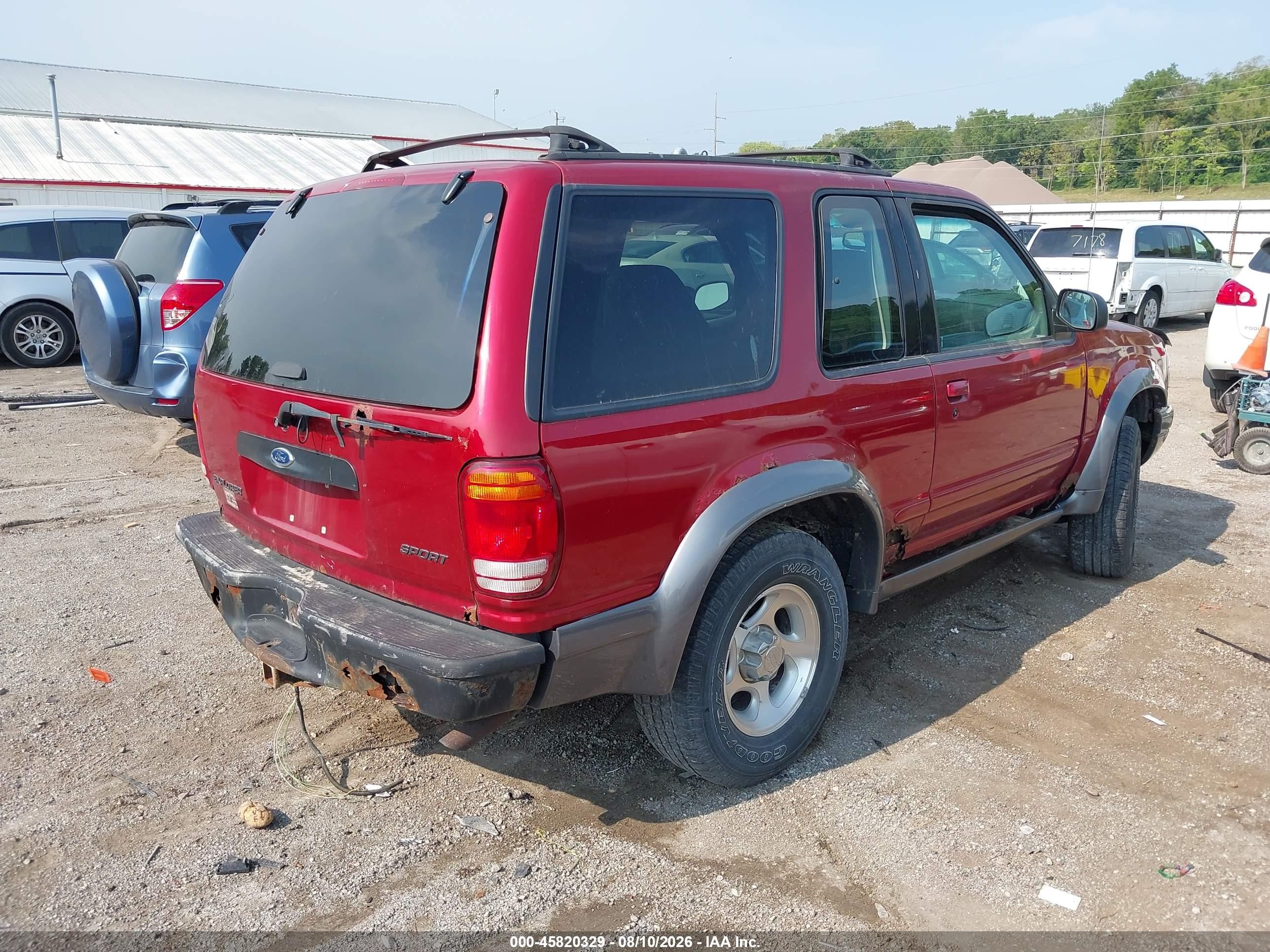 2000 Ford Explorer Sport Red vin: 1FMYU70E6YUA20734