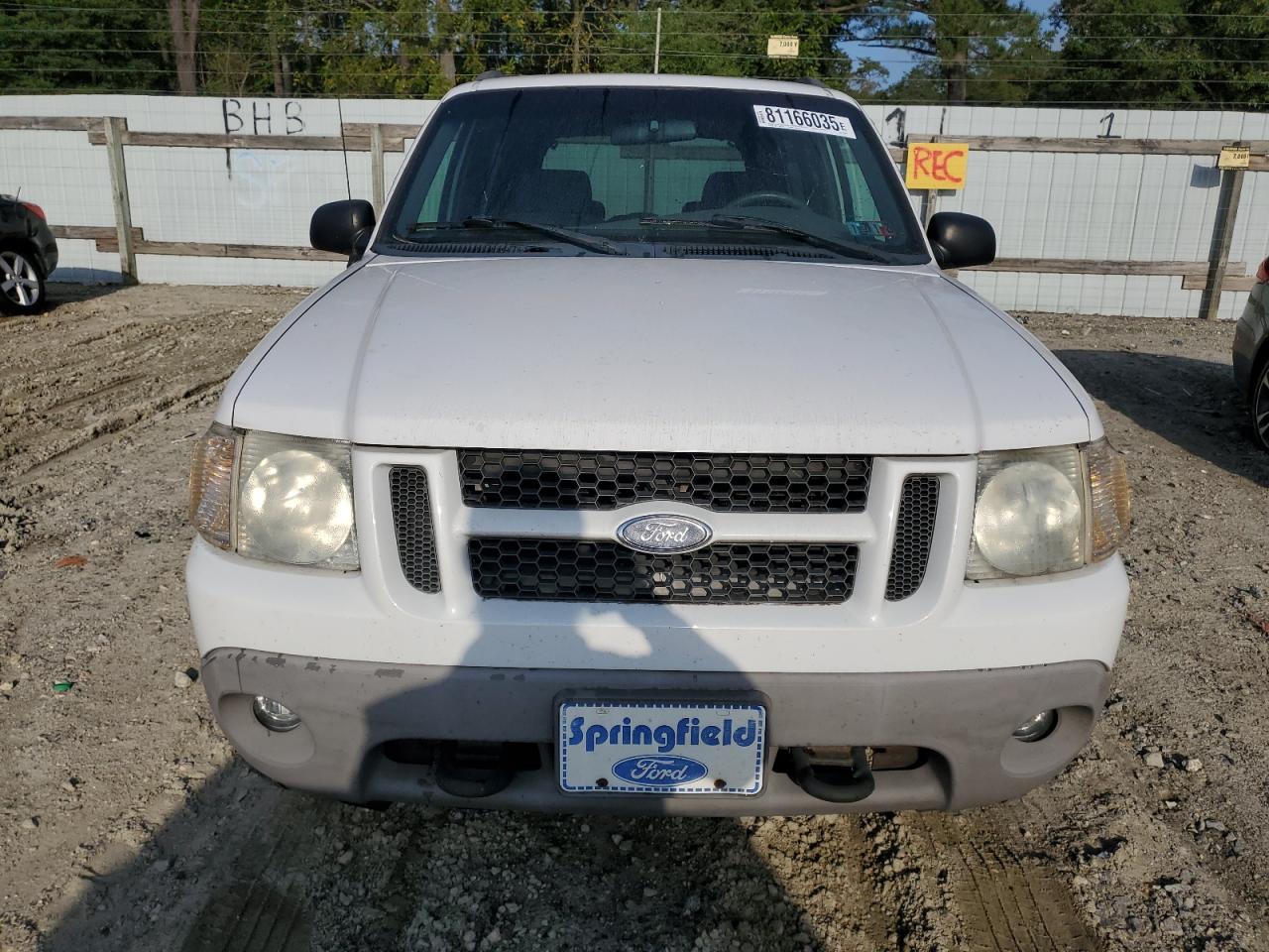 2001 Ford Explorer Sport White vin: 1FMYU70E71UB45067