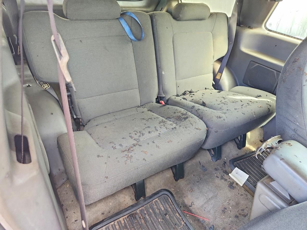 2001 Ford Explorer Sport White vin: 1FMYU70E91UB87238