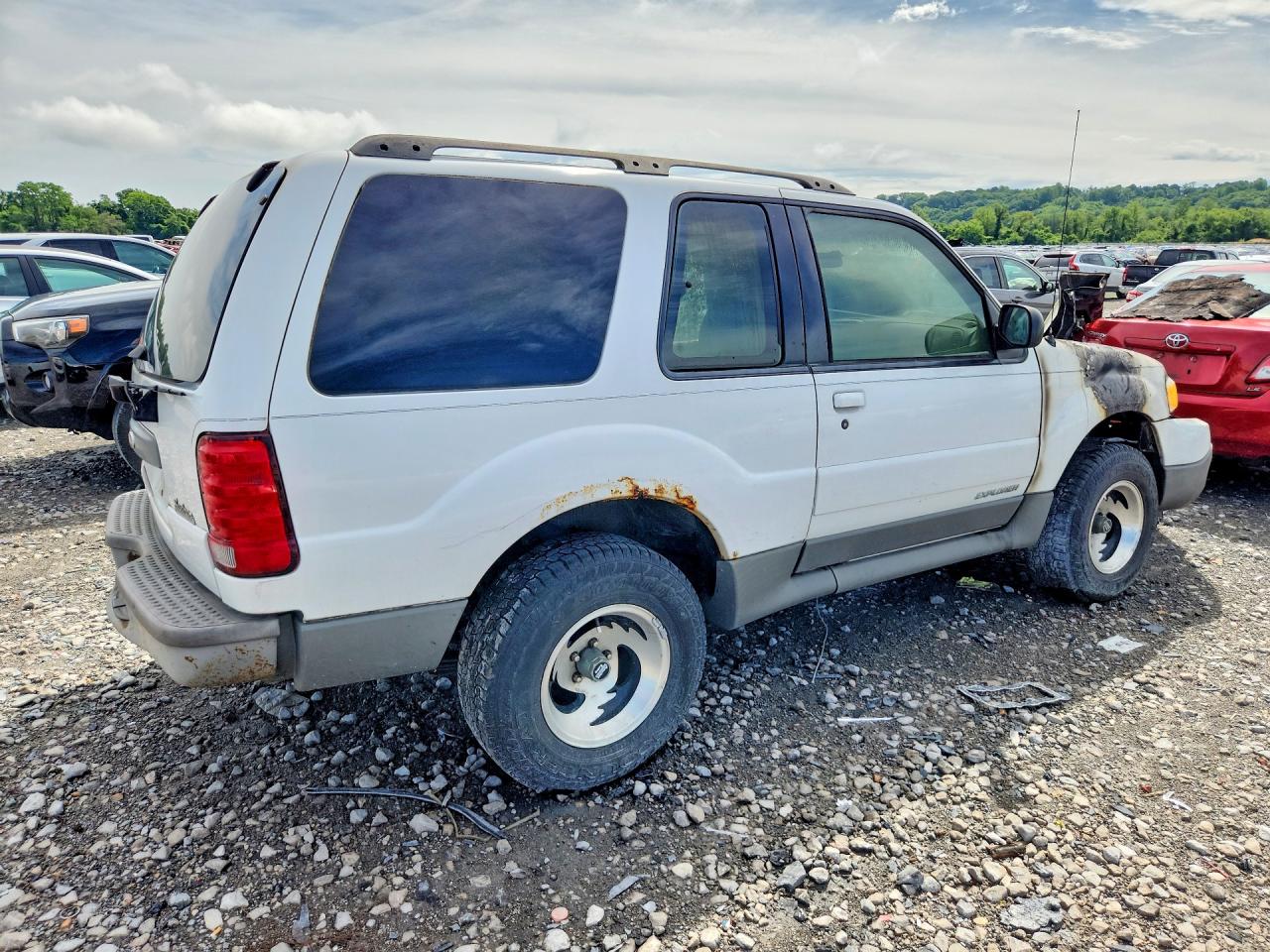 2001 Ford Explorer Sport White vin: 1FMYU70E91UB87238