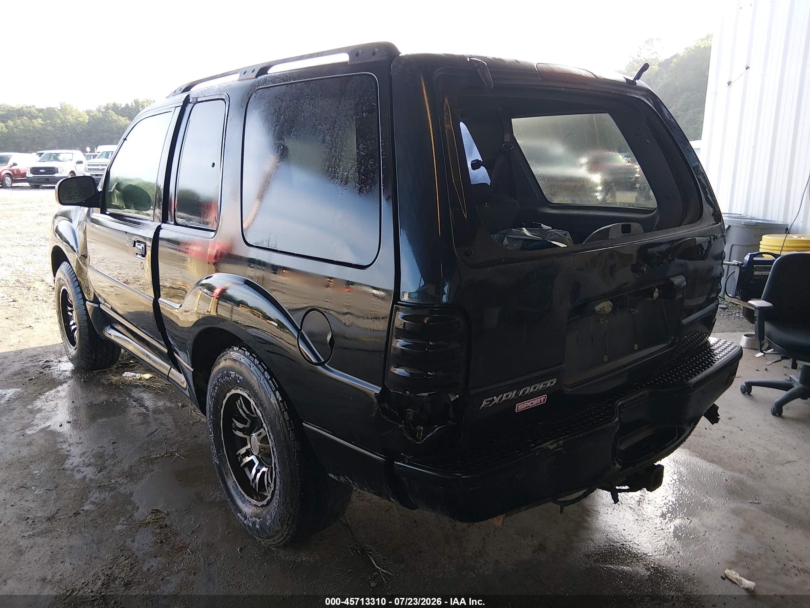 2002 Ford Explorer Sport   Black vin: 1FMYU70E92UC02502