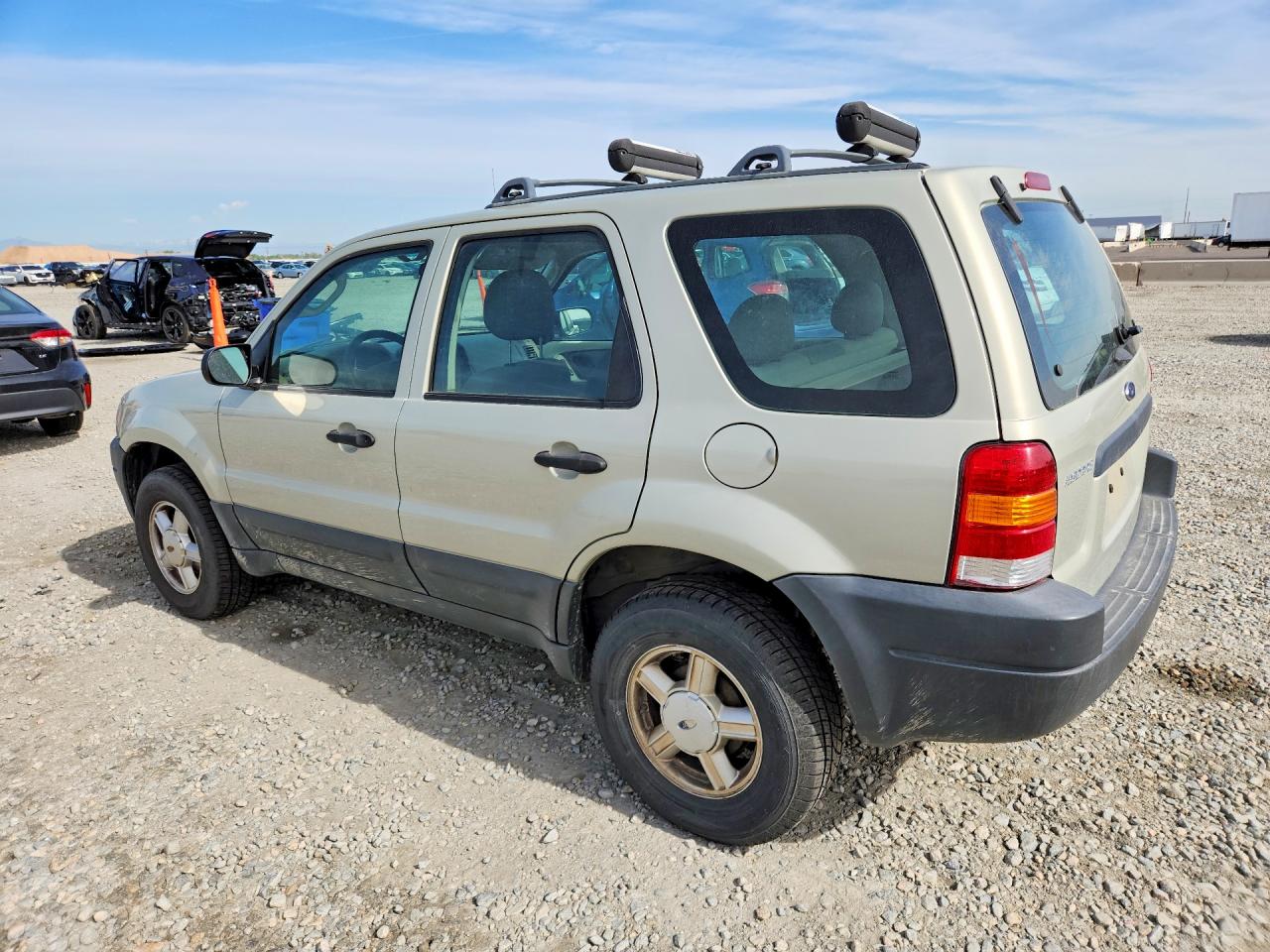 2003 Ford Escape Xls Cream vin: 1FMYU92143KD92292