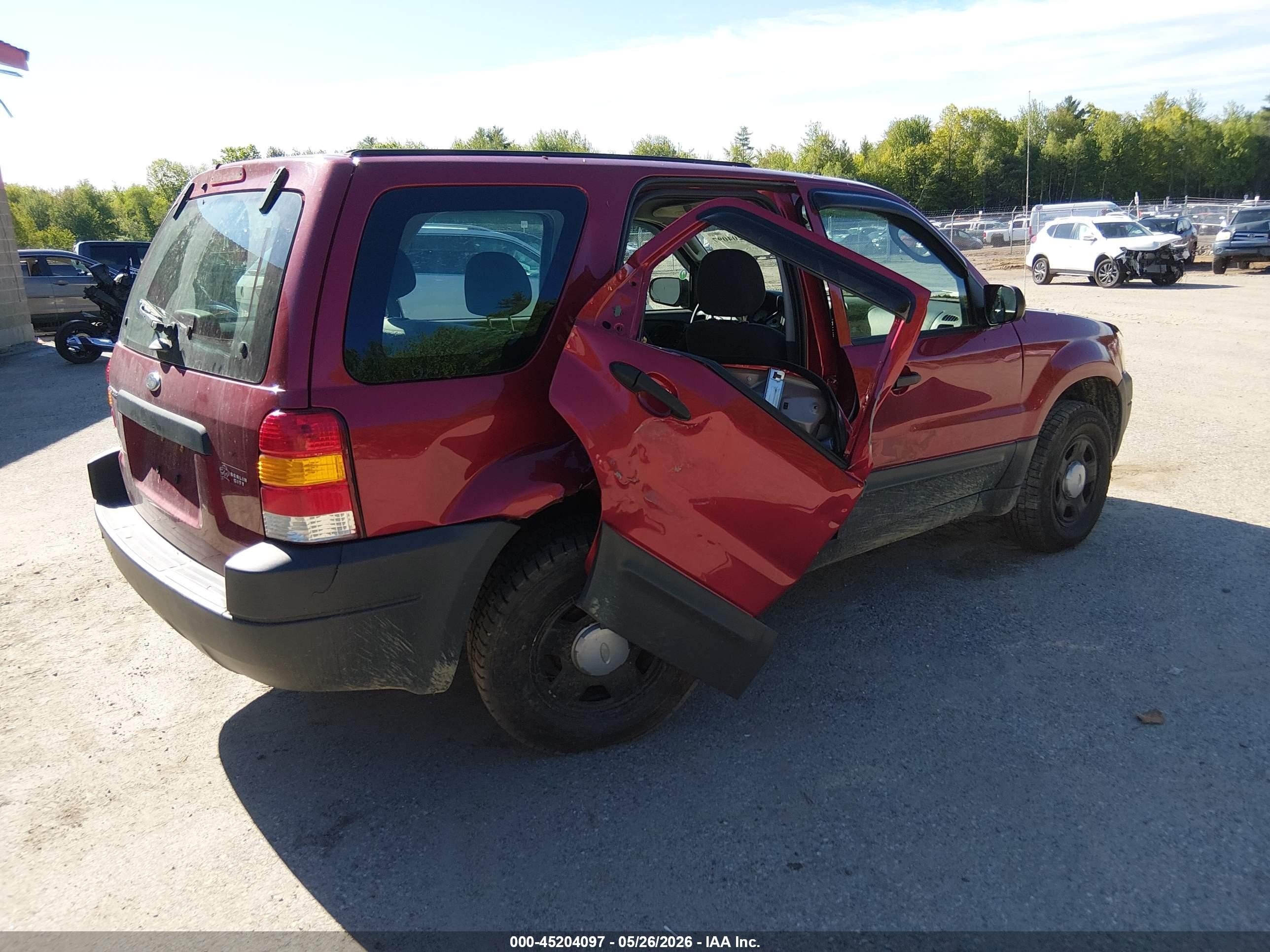 2004 Ford Escape Xls Red vin: 1FMYU92144KB35294