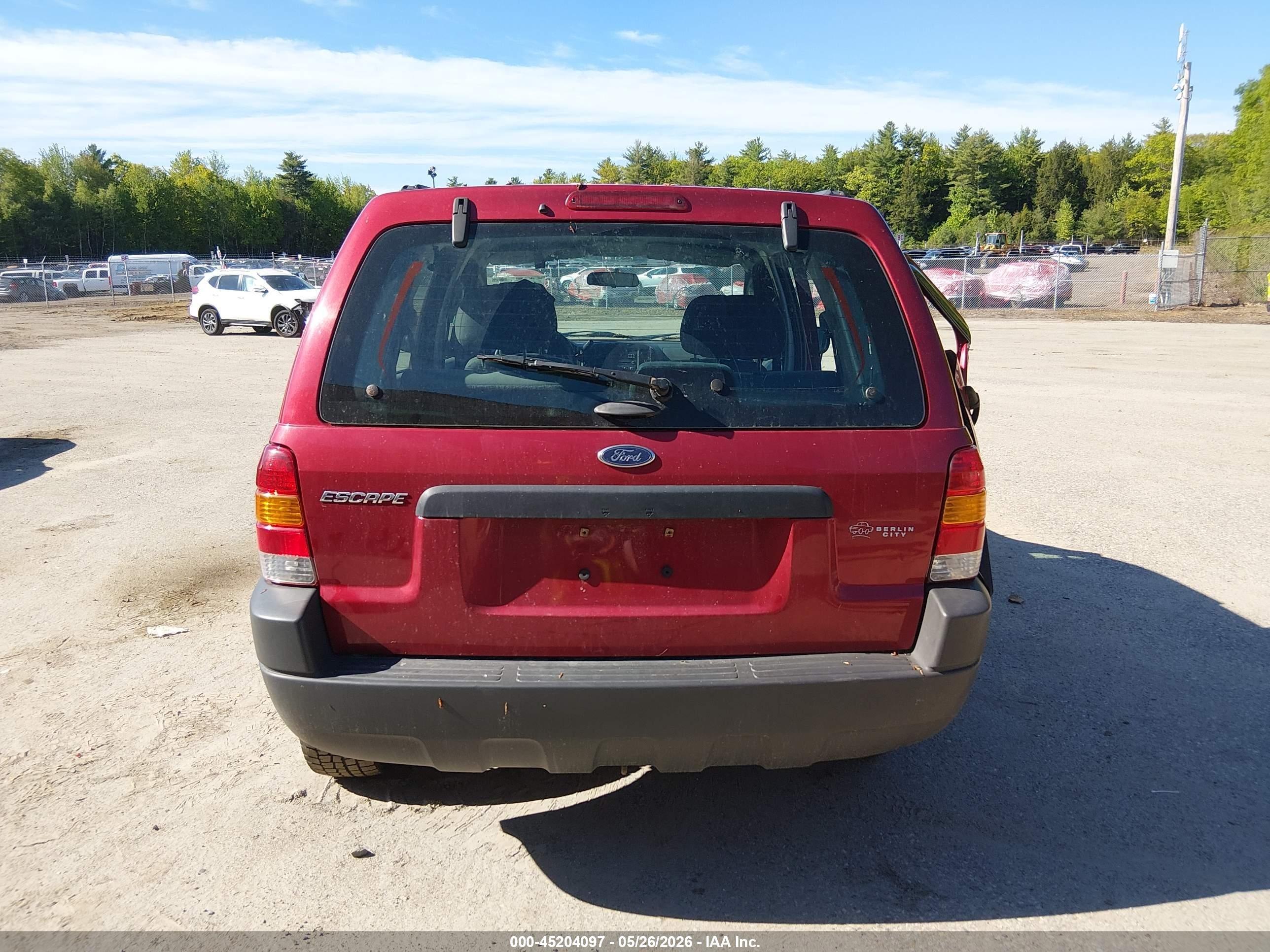 2004 Ford Escape Xls Red vin: 1FMYU92144KB35294