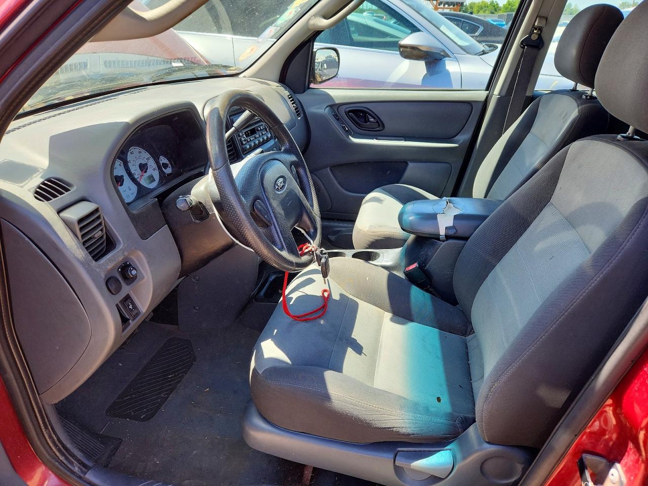 2003 Ford Escape Xls Red vin: 1FMYU92173KA01118