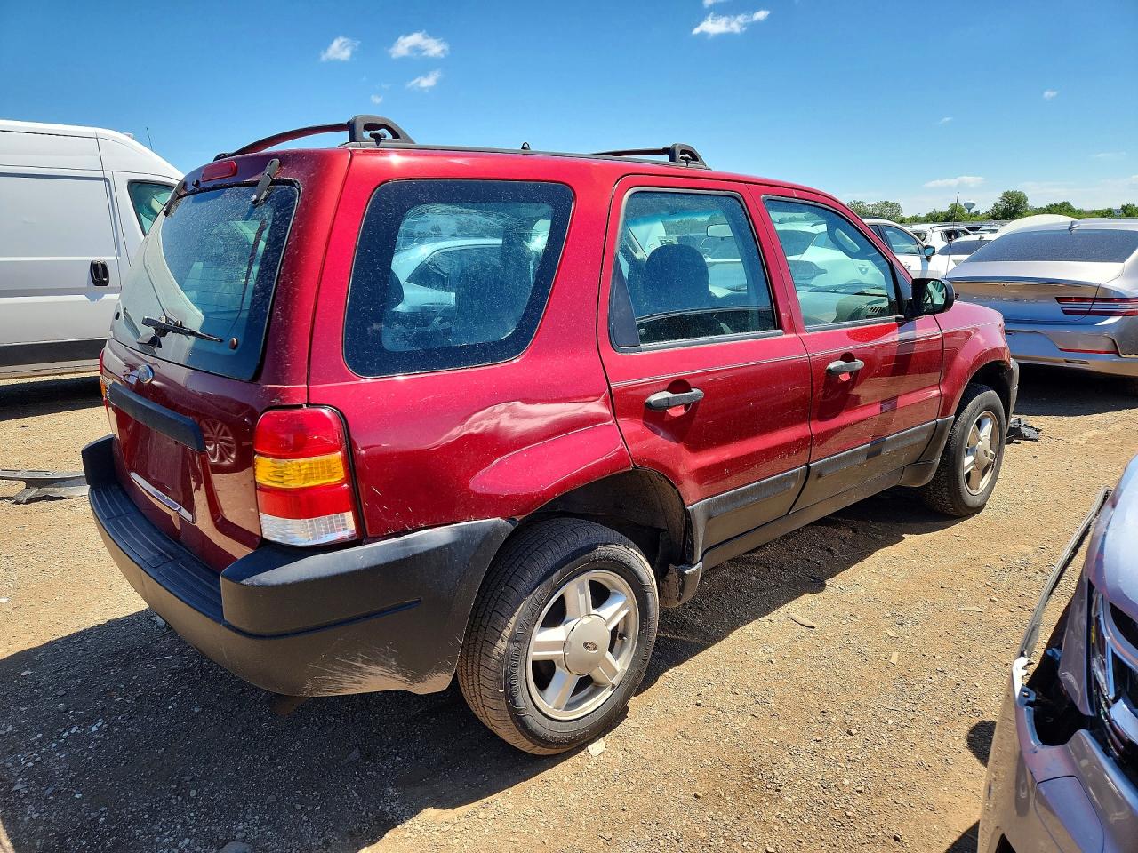 2003 Ford Escape Xls Red vin: 1FMYU92173KA01118
