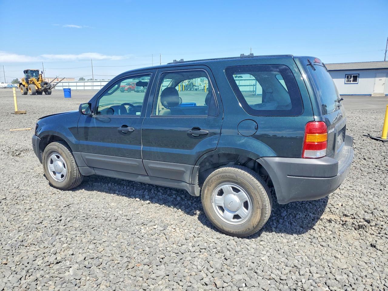 2004 Ford Escape Xls Green vin: 1FMYU92174KA80713