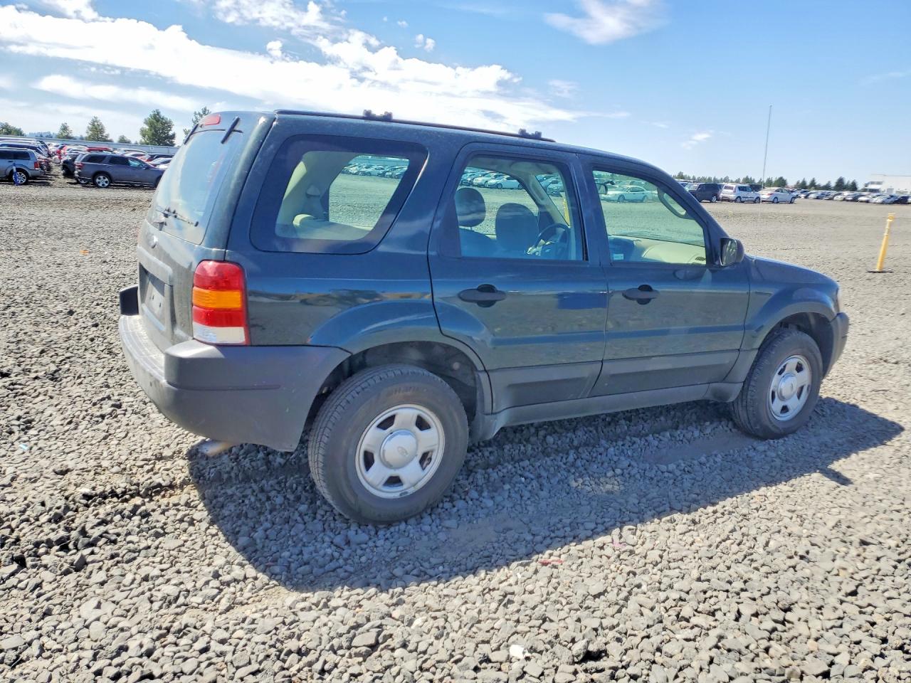 2004 Ford Escape Xls Green vin: 1FMYU92174KA80713