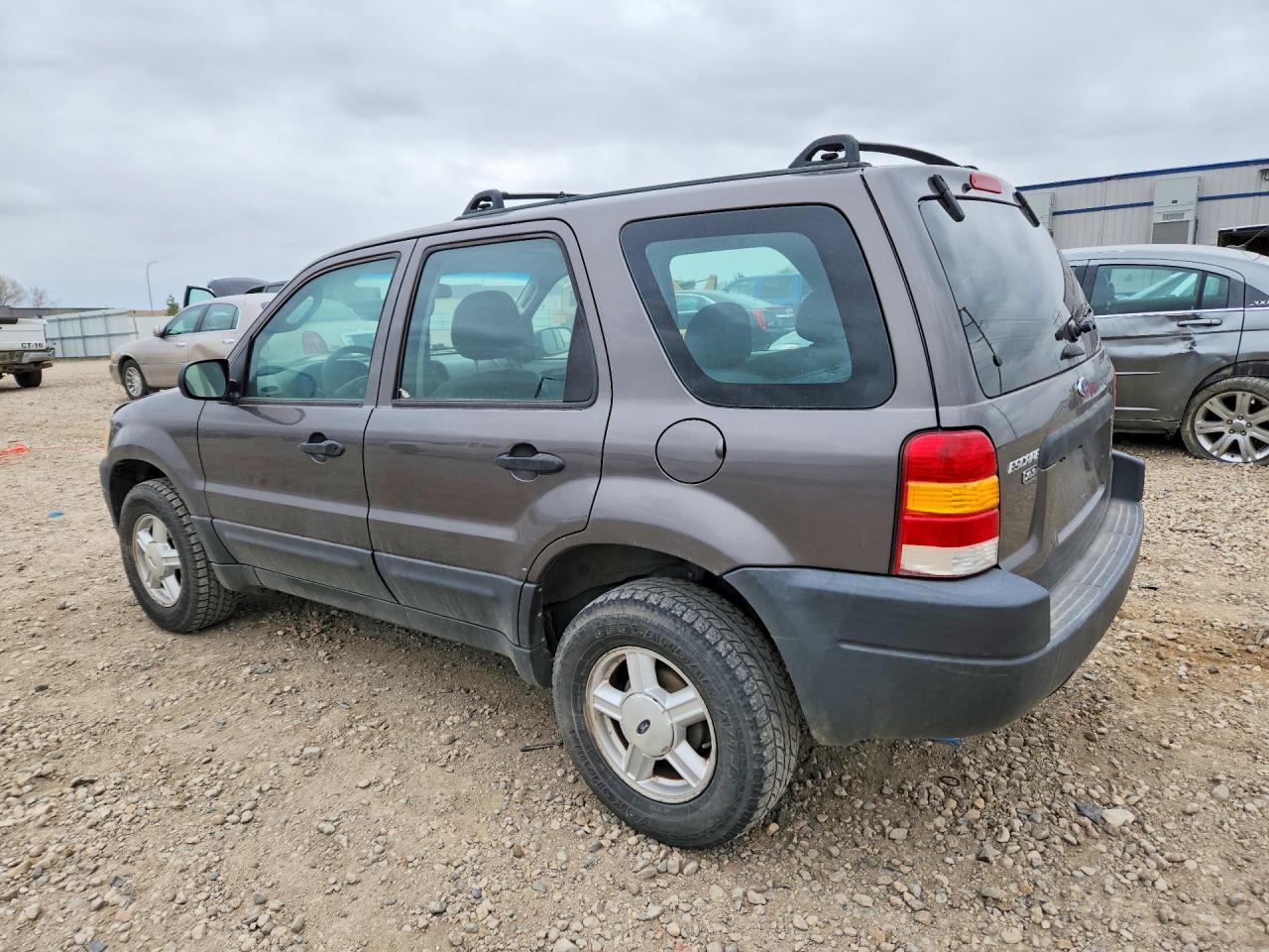 2004 Ford Escape Gray vin: 1FMYU92183KA01595