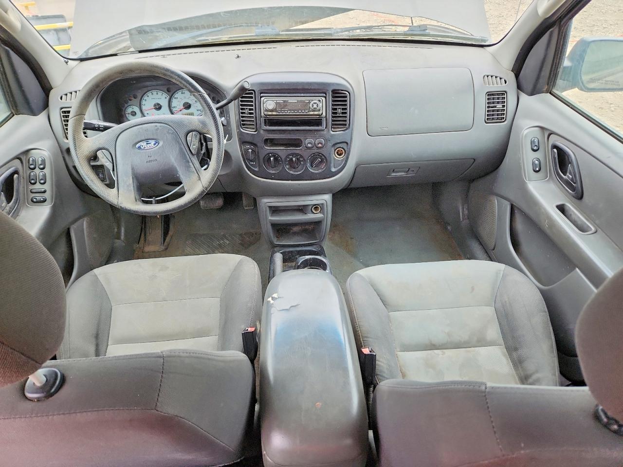 2004 Ford Escape Gray vin: 1FMYU92183KA01595