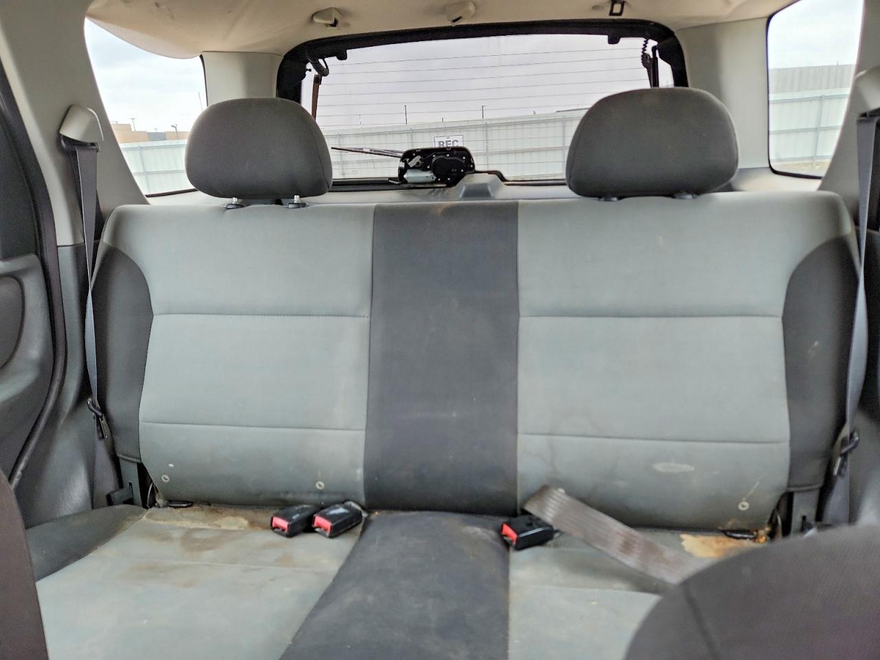2004 Ford Escape Gray vin: 1FMYU92183KA01595