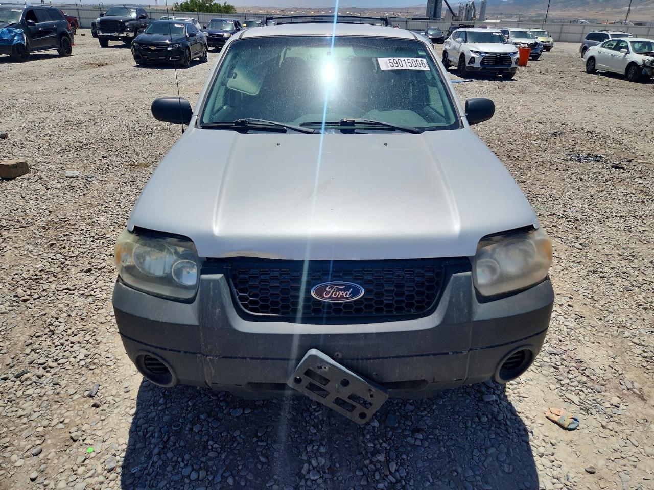 2005 Ford Escape Xls Silver vin: 1FMYU92Z05KC44536