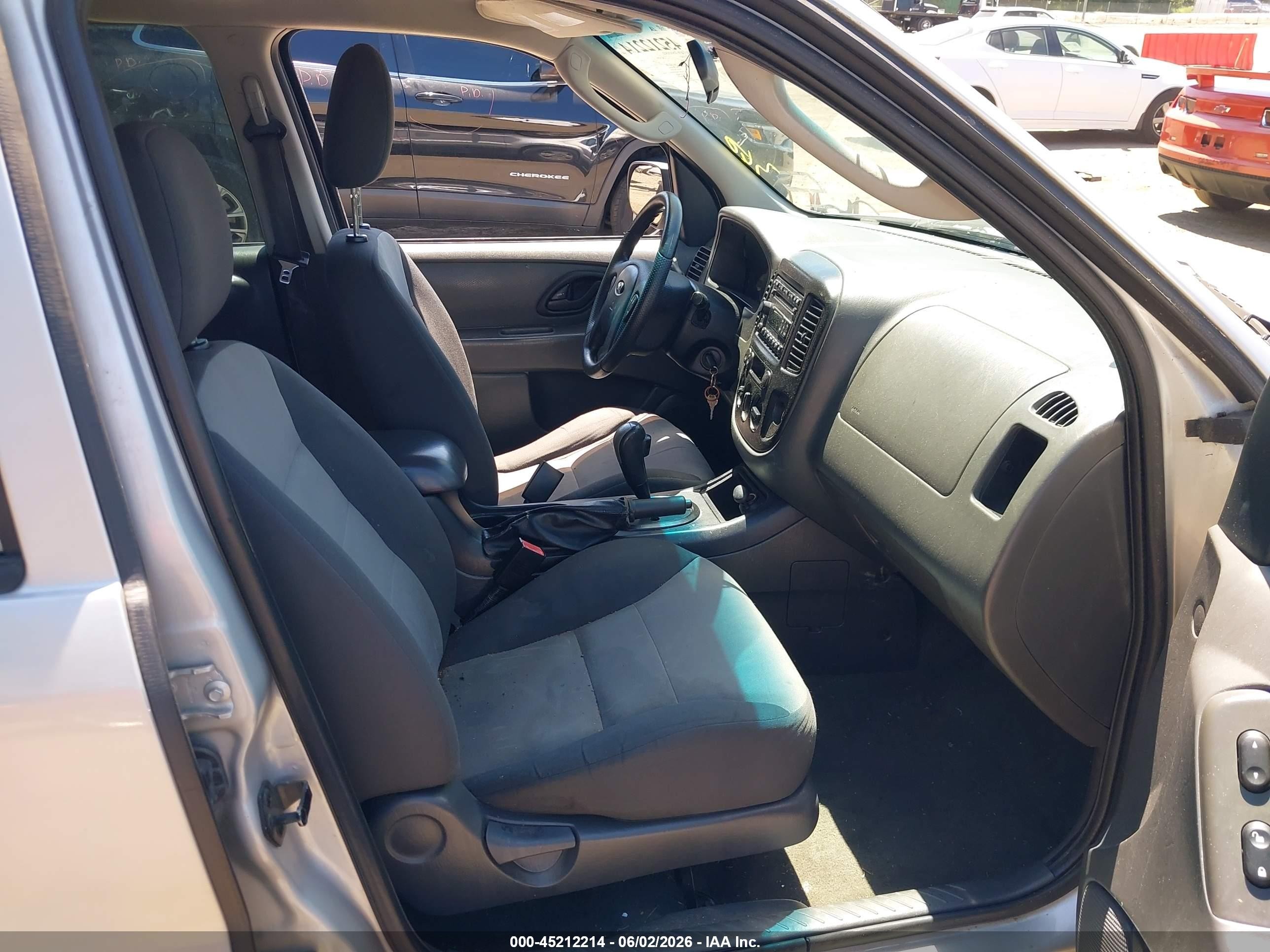 2006 Ford Escape Xls/xls Manual Silver vin: 1FMYU92Z26KD03118