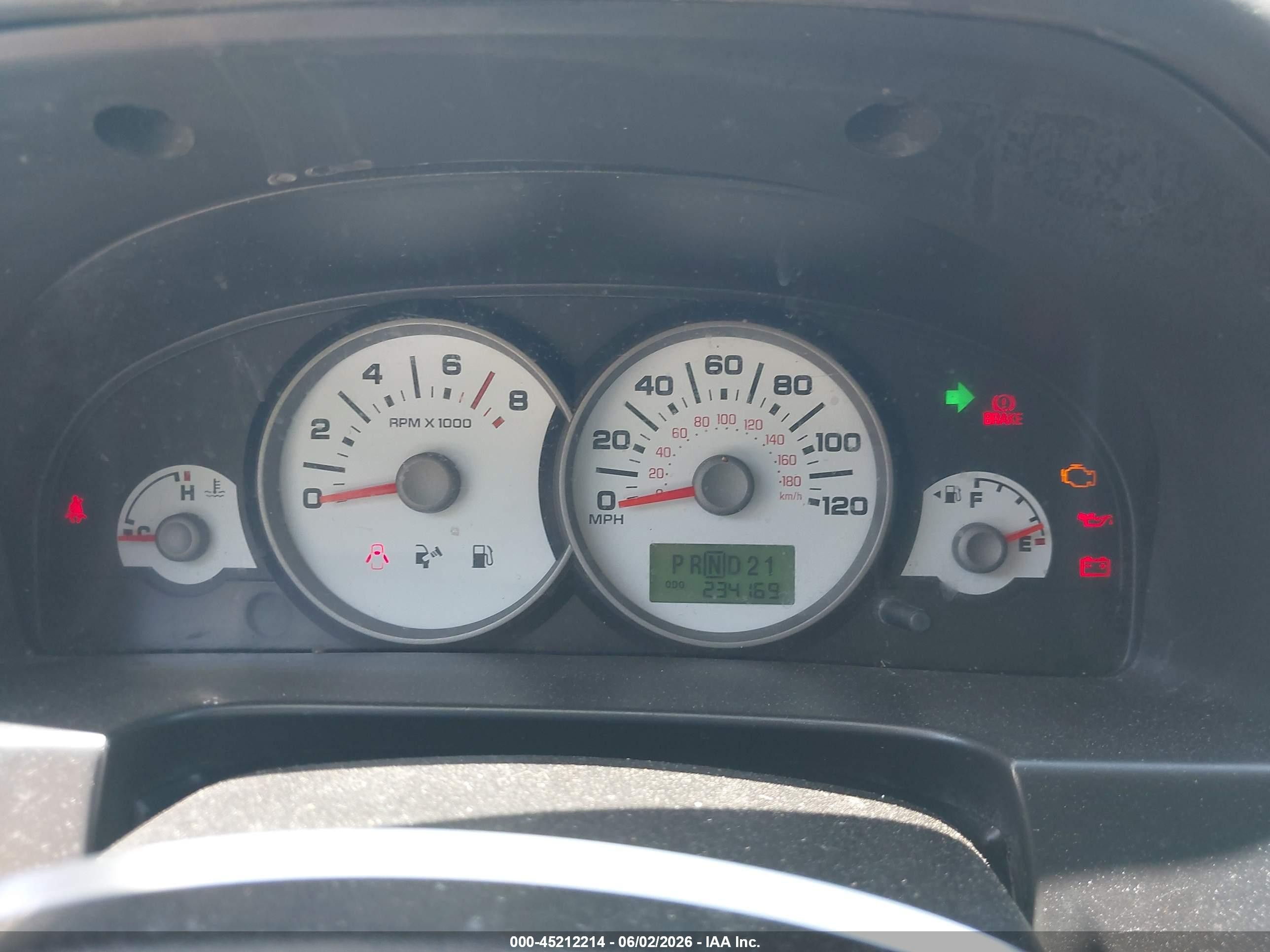 2006 Ford Escape Xls/xls Manual Silver vin: 1FMYU92Z26KD03118
