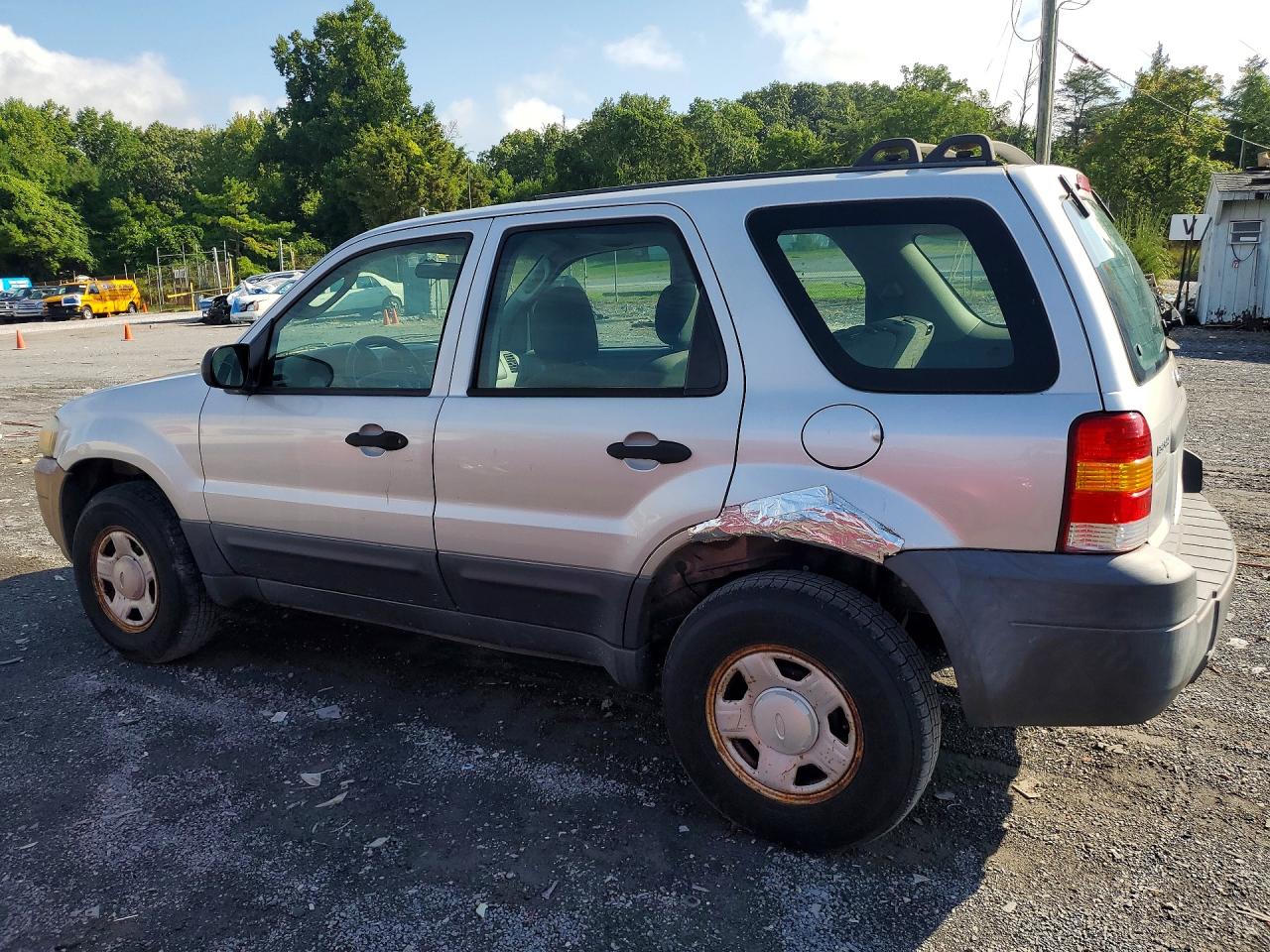2005 Ford Escape Xls Silver vin: 1FMYU92Z35KA01724
