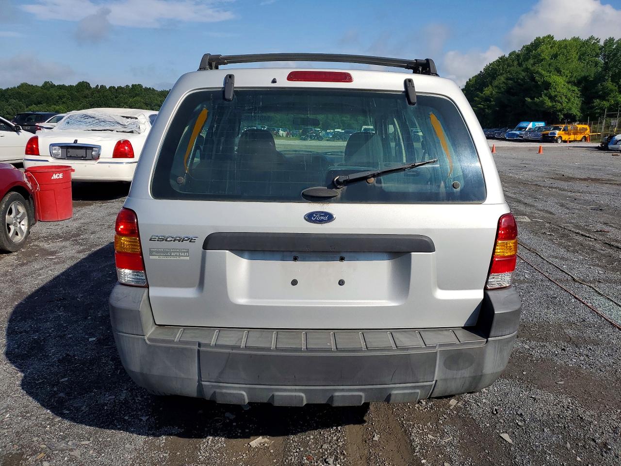 2005 Ford Escape Xls Silver vin: 1FMYU92Z35KA01724