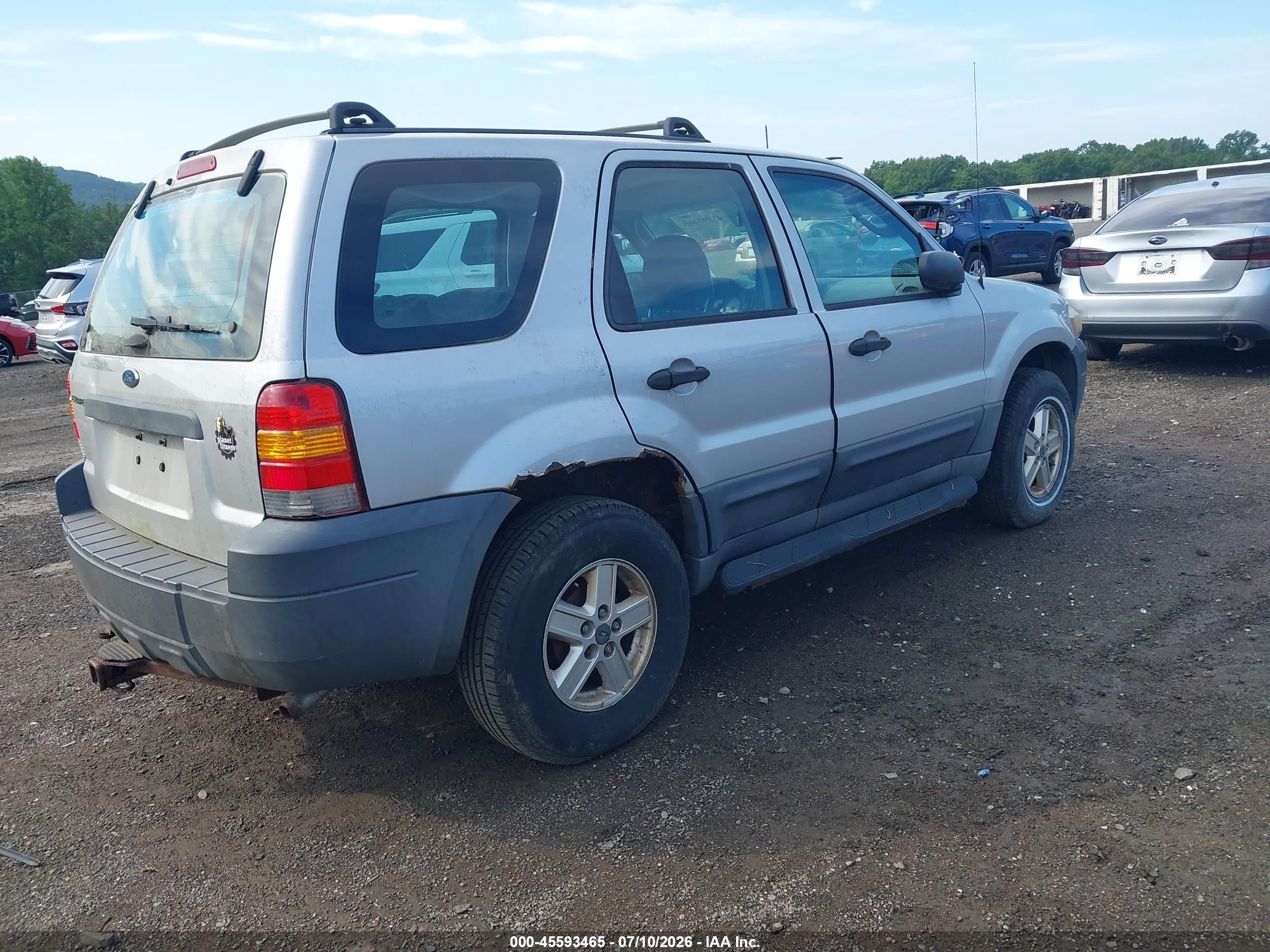 2005 Ford Escape Xls Silver vin: 1FMYU92Z45KC28923