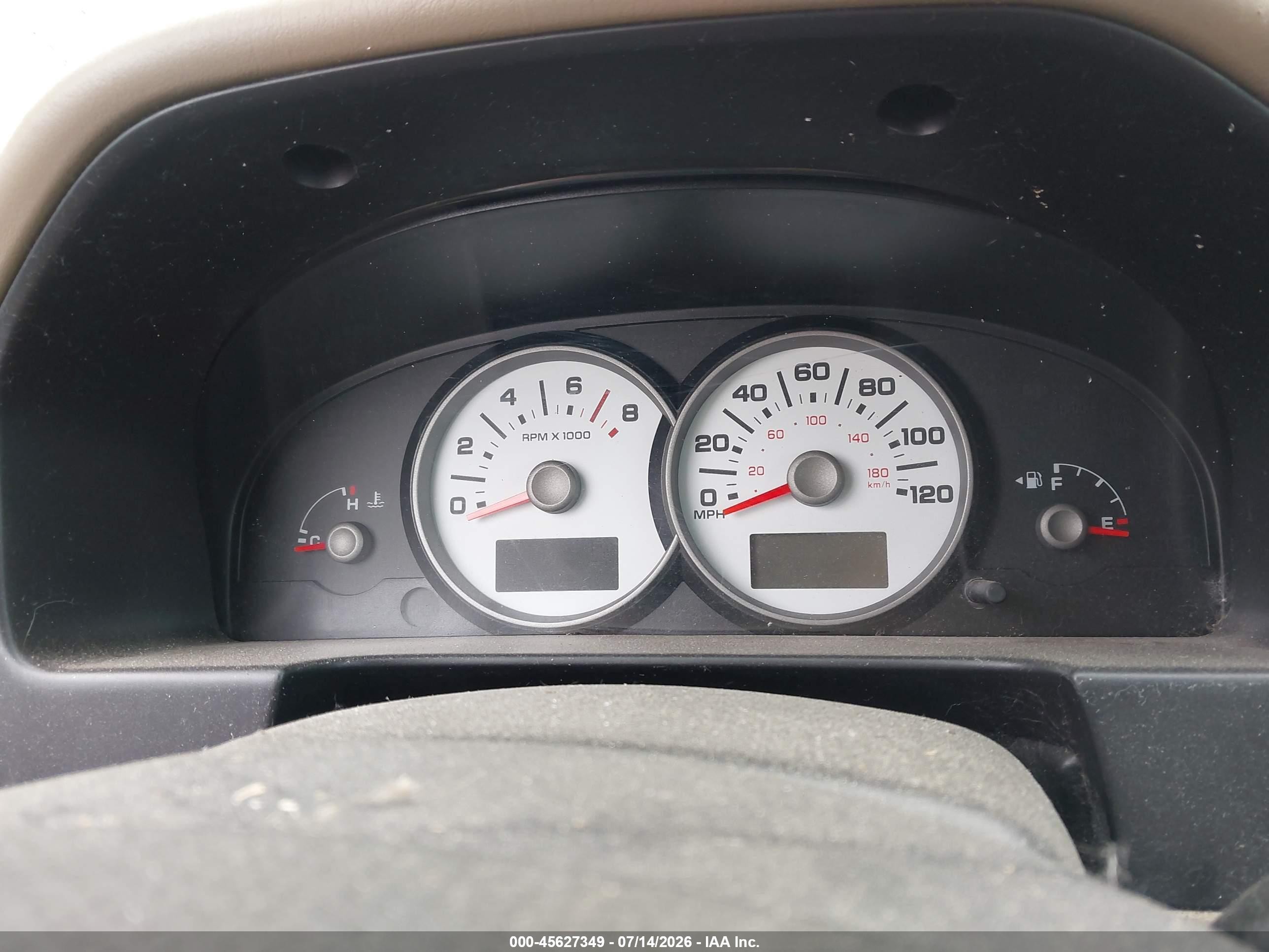 2005 Ford Escape Xls Silver vin: 1FMYU92Z55KA02339