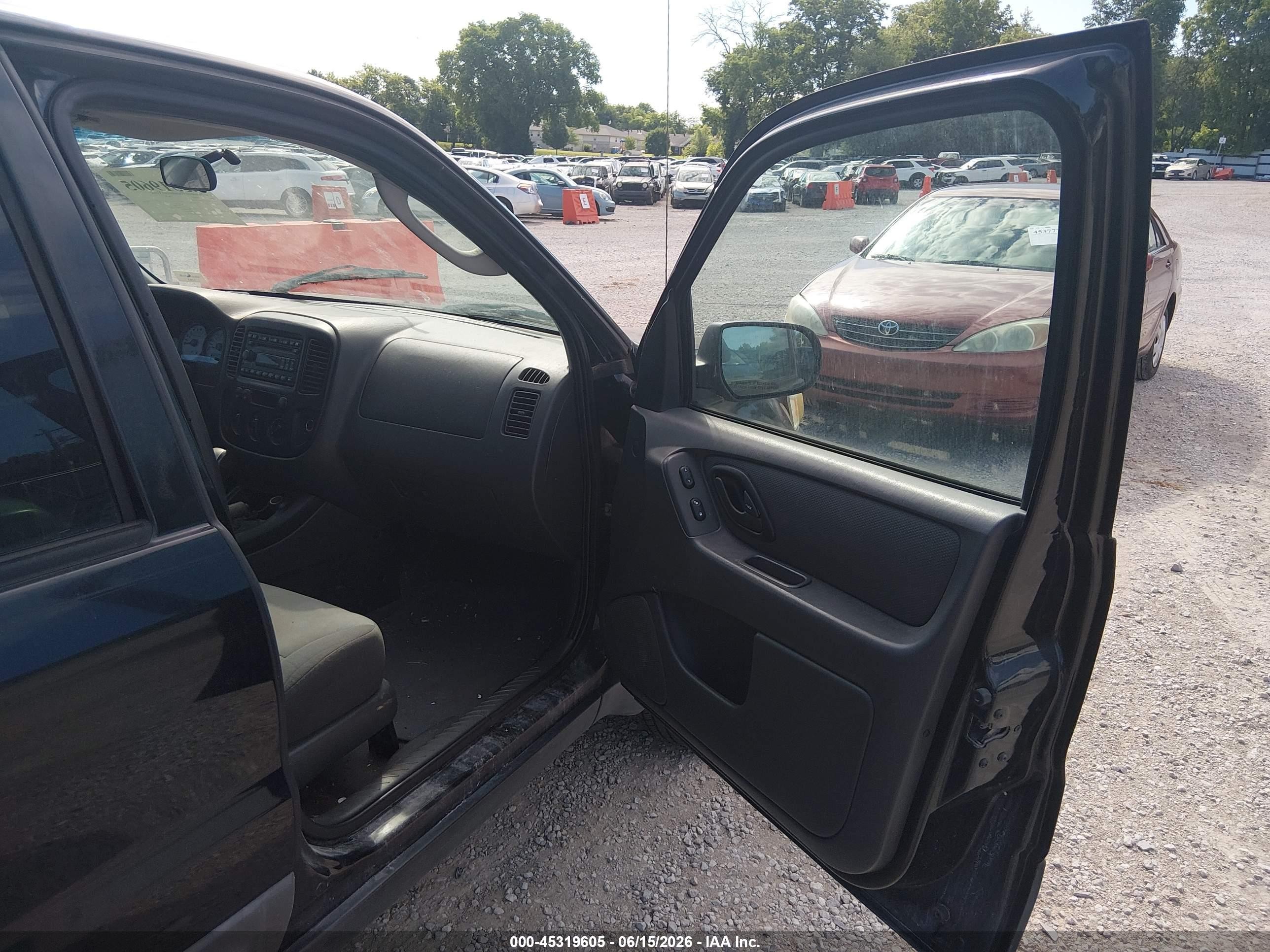 2006 Ford Escape Xls/xls Manual Black vin: 1FMYU92Z66KC02180