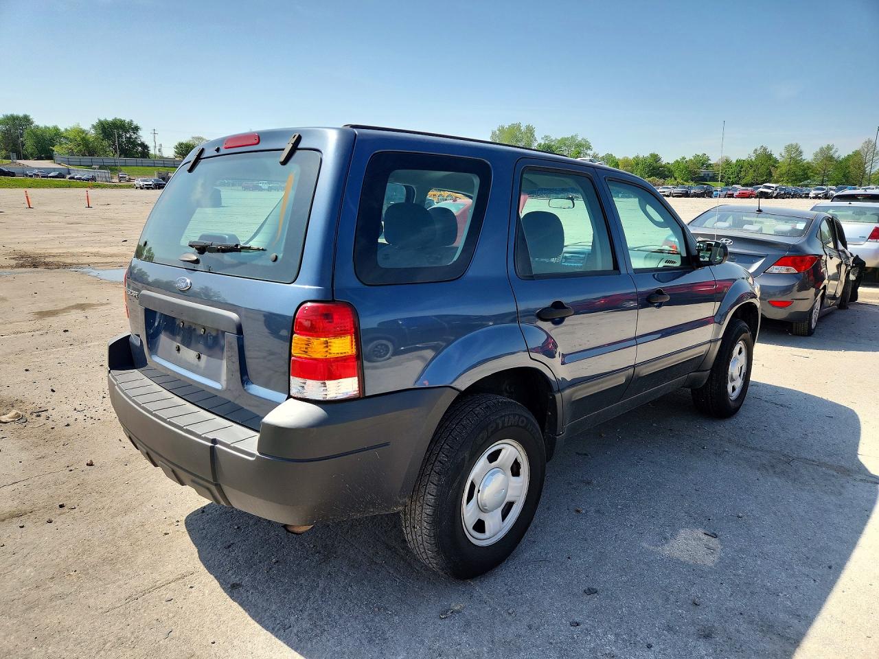 2005 Ford Escape Xls Blue vin: 1FMYU92Z75KA16095
