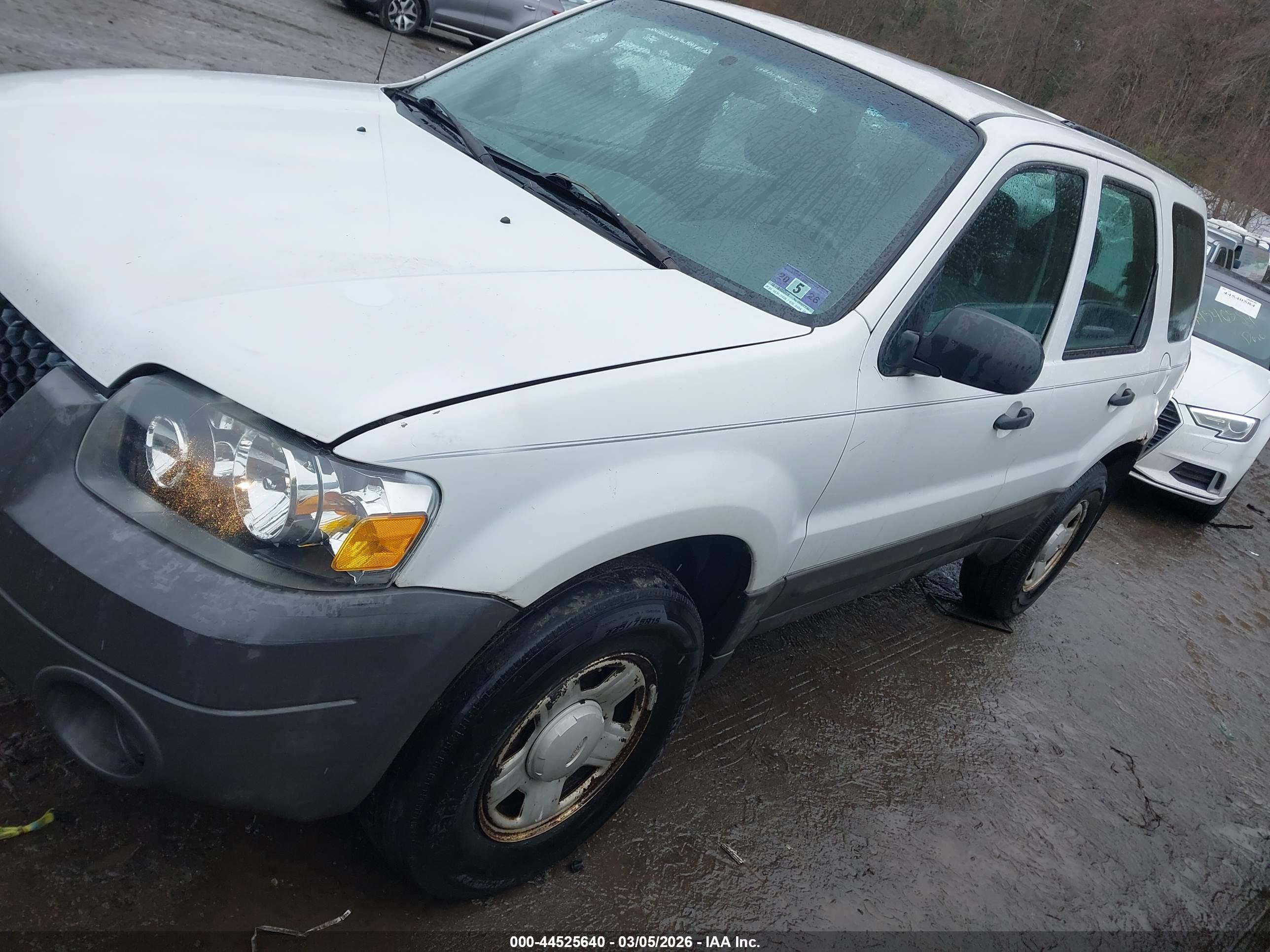 2007 Ford Escape Xls/xls Manual White vin: 1FMYU92ZX7KB25055