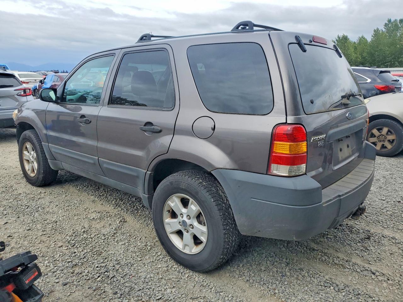 2006 Ford Escape Xlt Gray vin: 1FMYU93106KA68825