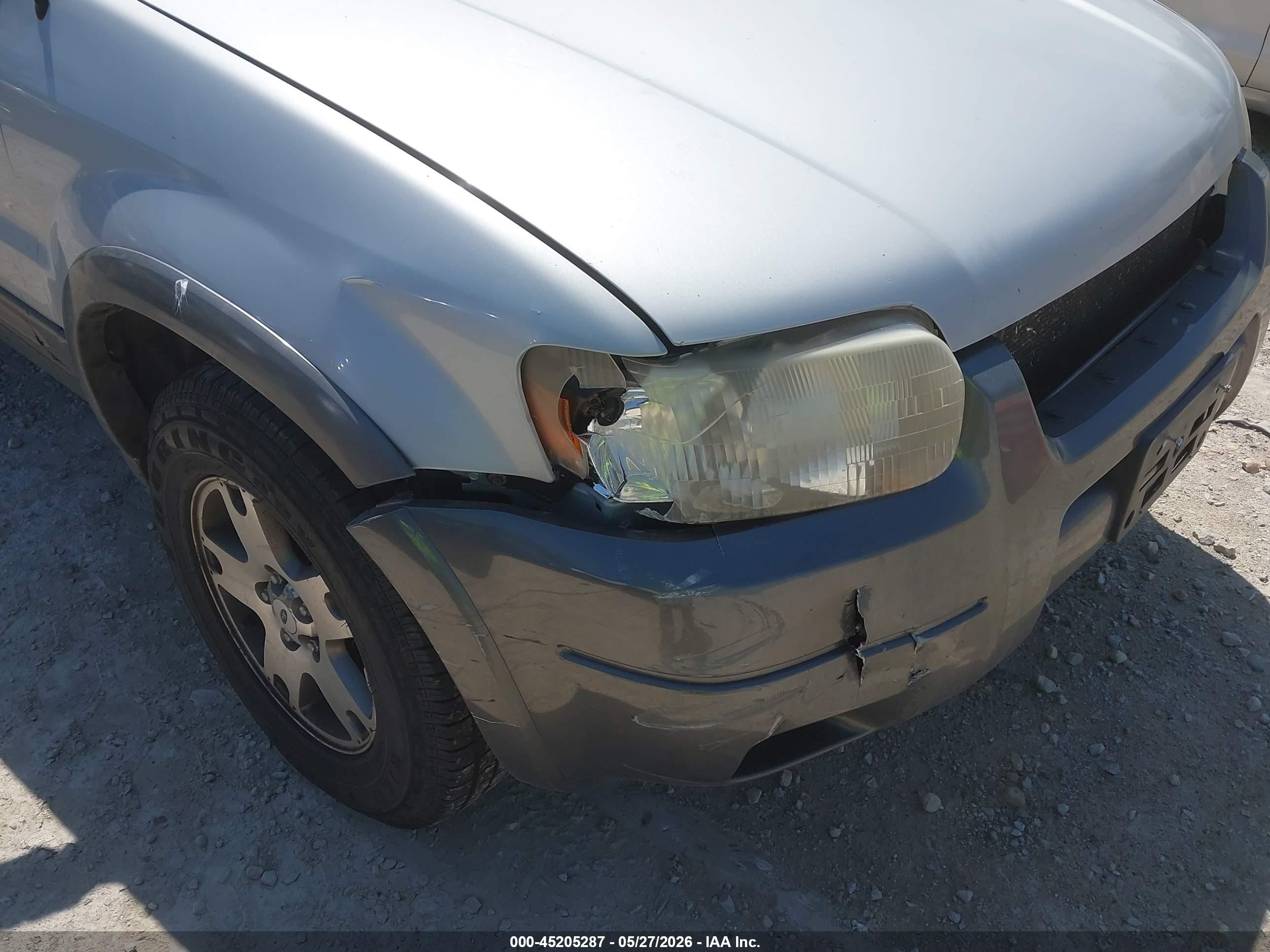 2003 Ford Escape Xlt Silver vin: 1FMYU93113KA39443
