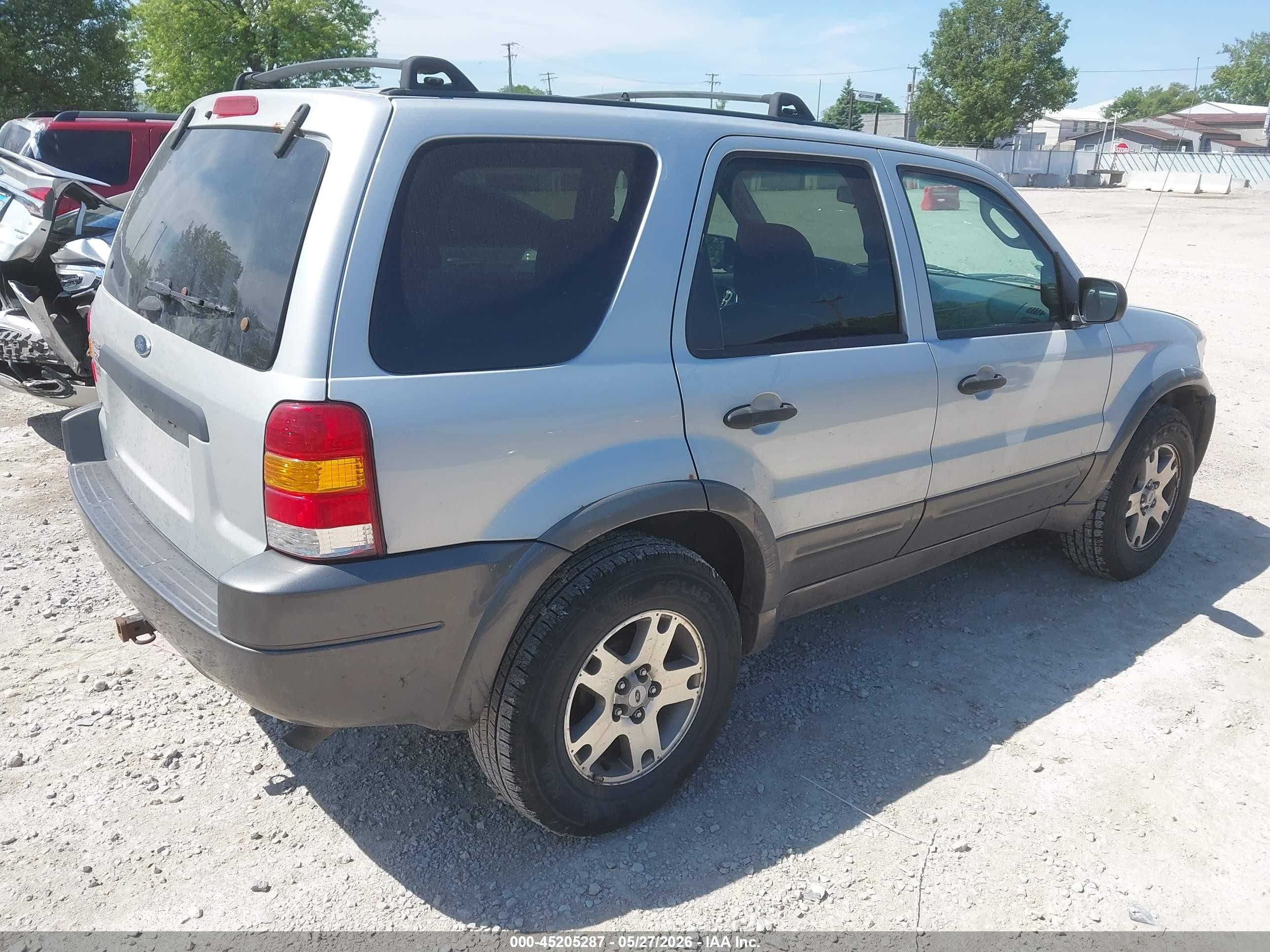 2003 Ford Escape Xlt Silver vin: 1FMYU93113KA39443