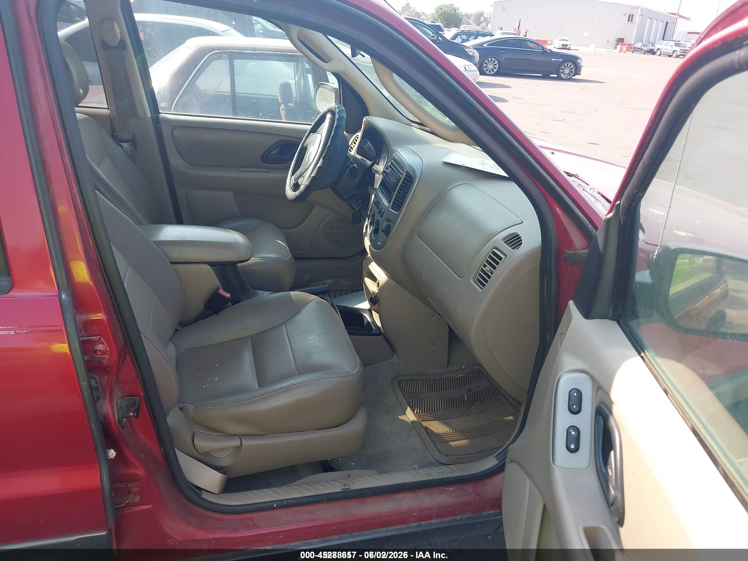 2004 Ford Escape Xlt Красный vin: 1FMYU93114KB38538