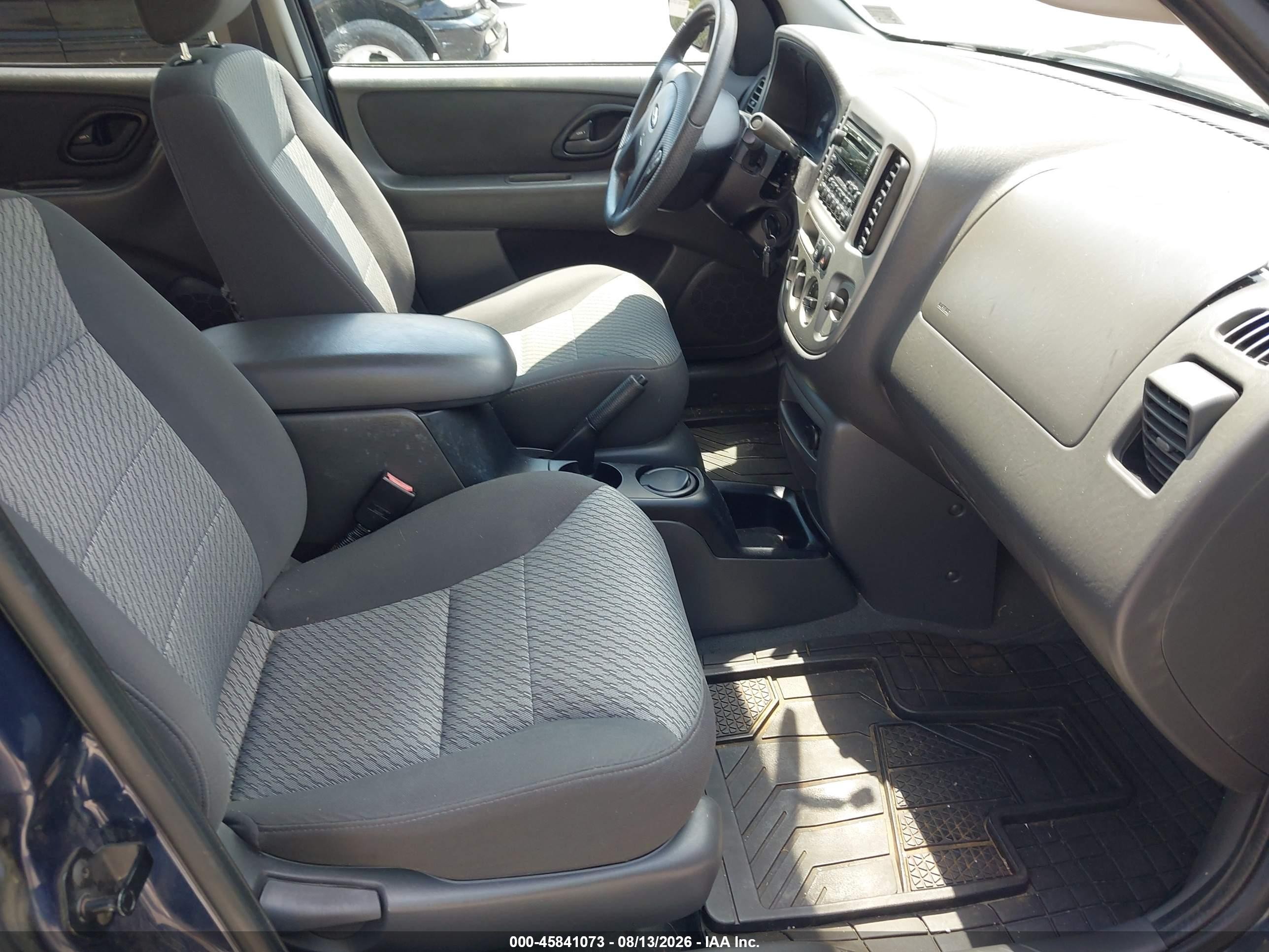 2004 Ford Escape Xlt Blue vin: 1FMYU93114KB42248