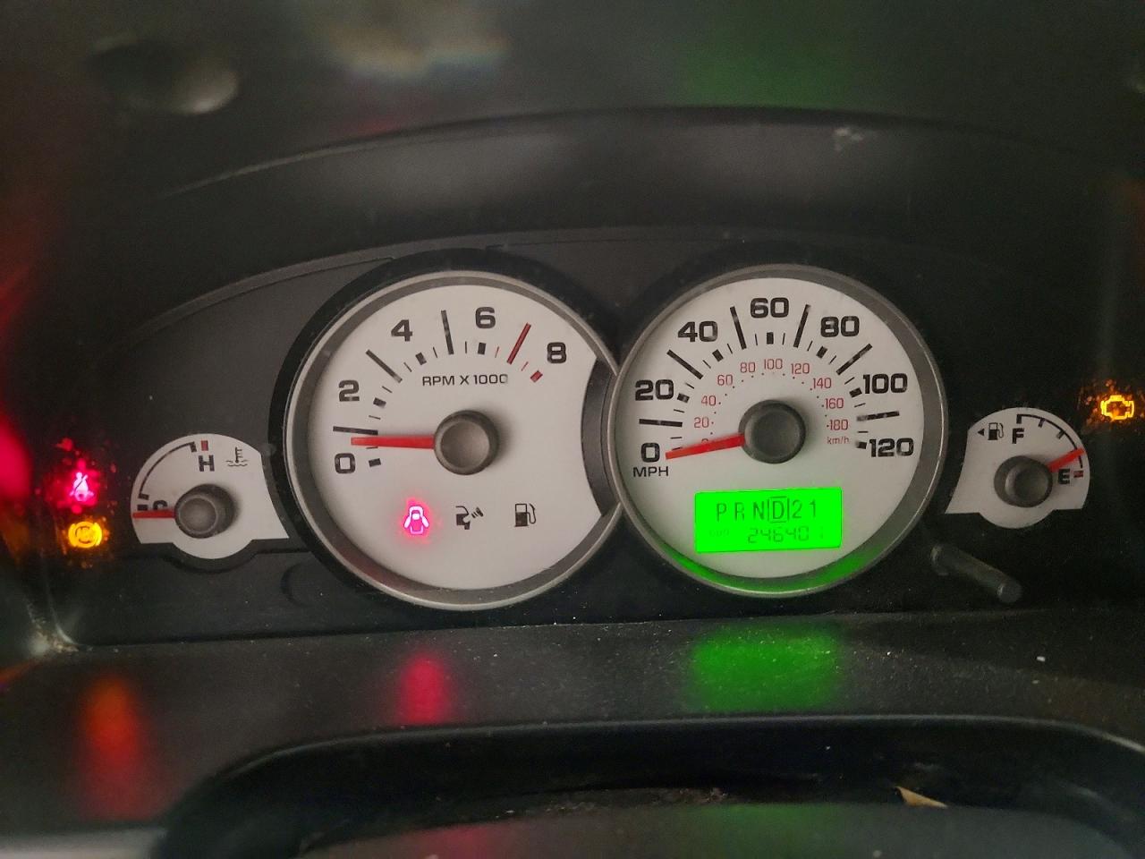 2005 Ford Escape Xlt Черный vin: 1FMYU93115KB75641