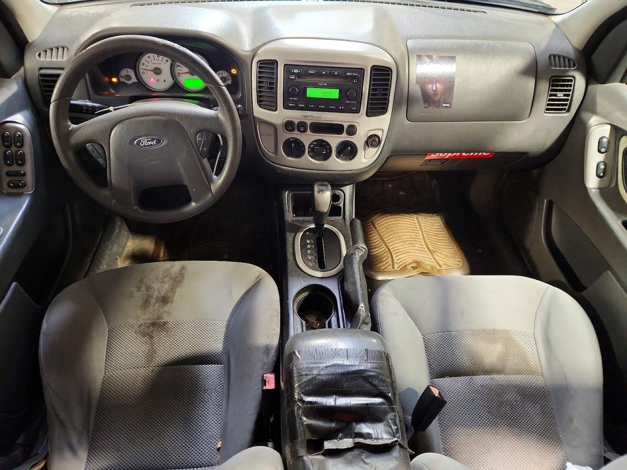2005 Ford Escape Xlt Черный vin: 1FMYU93115KB75641