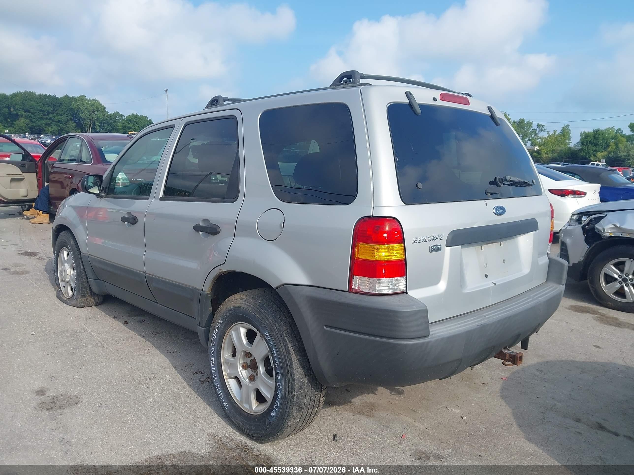 2003 Ford Escape Xlt Silver vin: 1FMYU93123KC87197