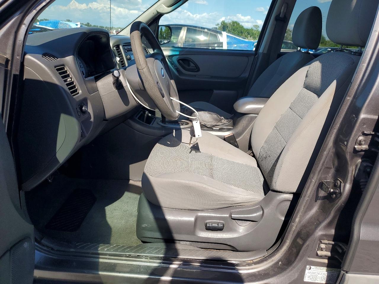 2005 Ford Escape Xlt Gray vin: 1FMYU93125KA78223