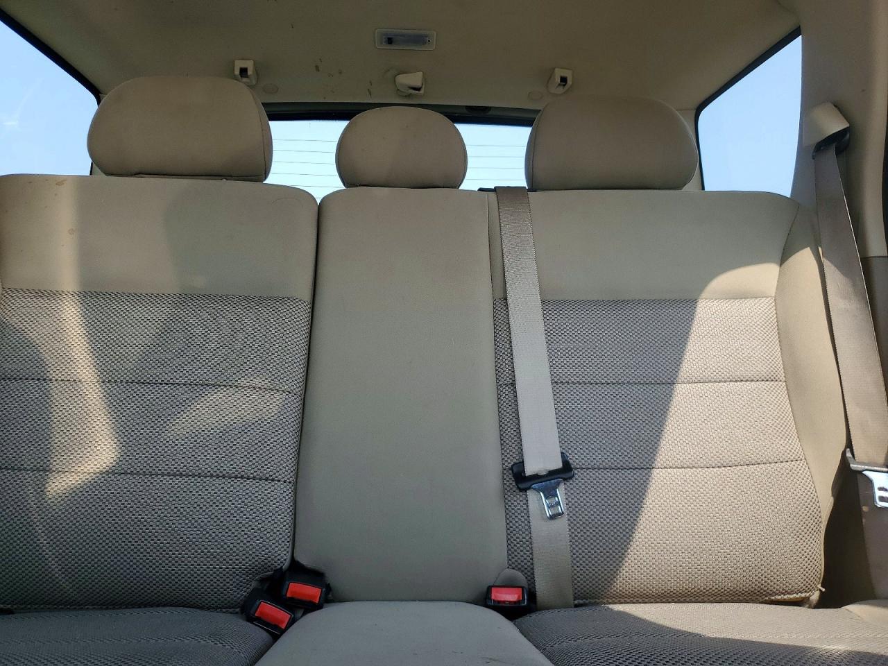 2005 Ford Escape Xlt Бежевый vin: 1FMYU93125KD74746