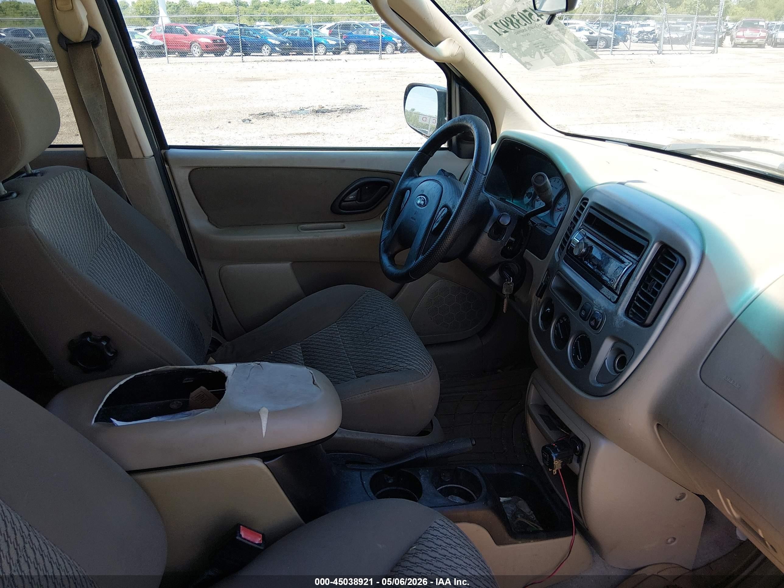 2003 Ford Escape Xlt Tan vin: 1FMYU93133KA24992